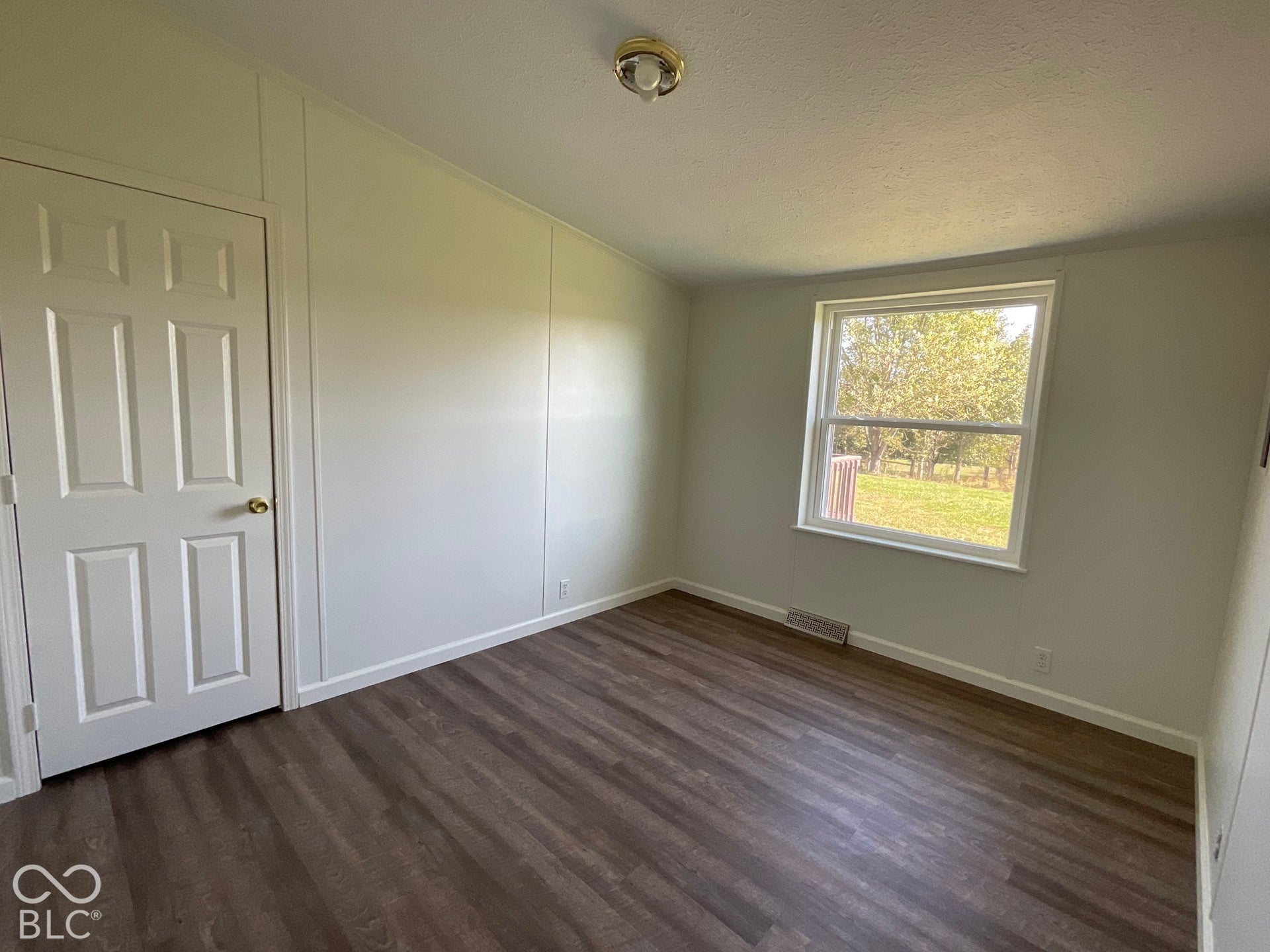 5267 S Coxville Road, Montezuma, IN 47862