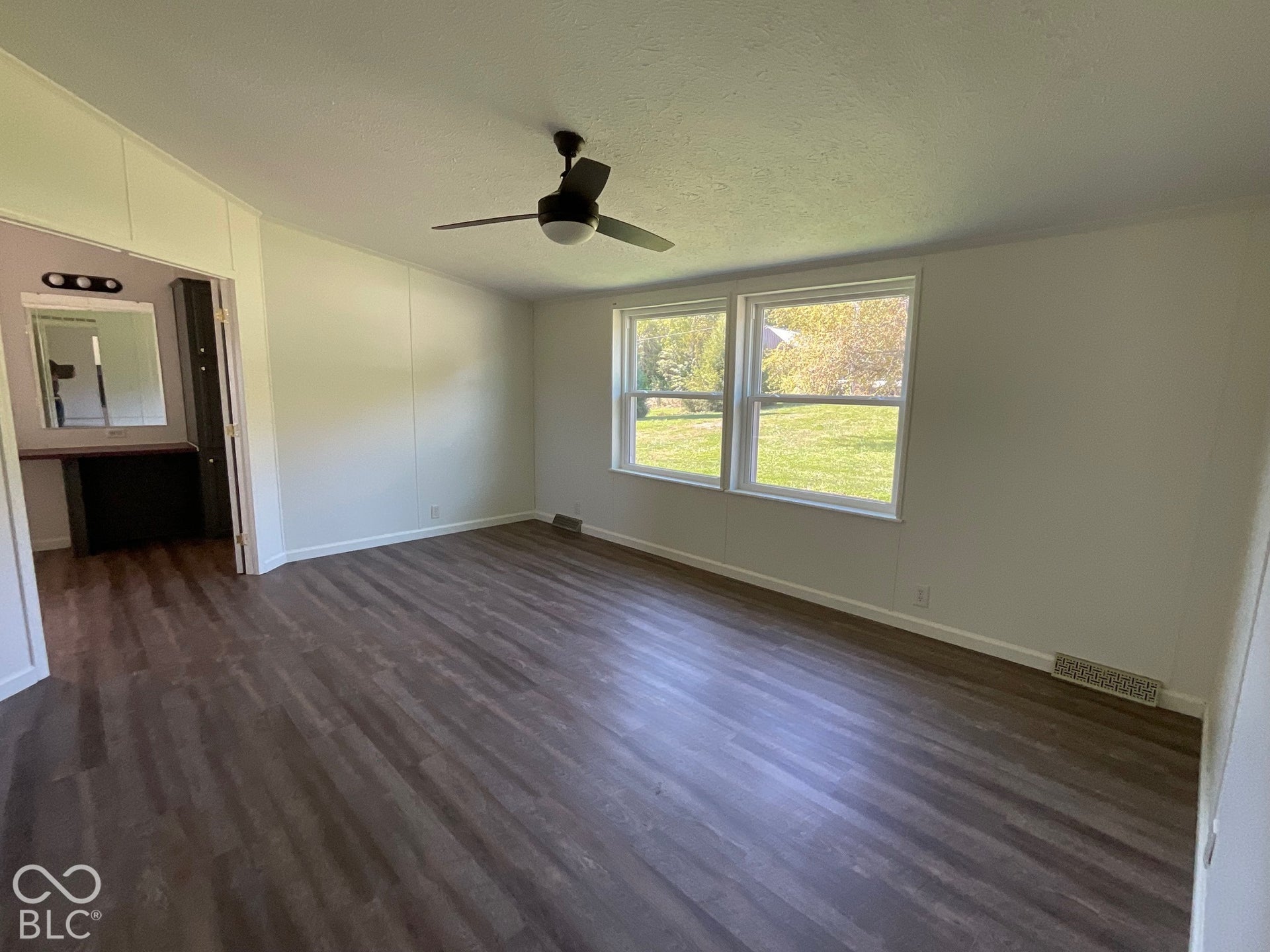 5267 S Coxville Road, Montezuma, IN 47862