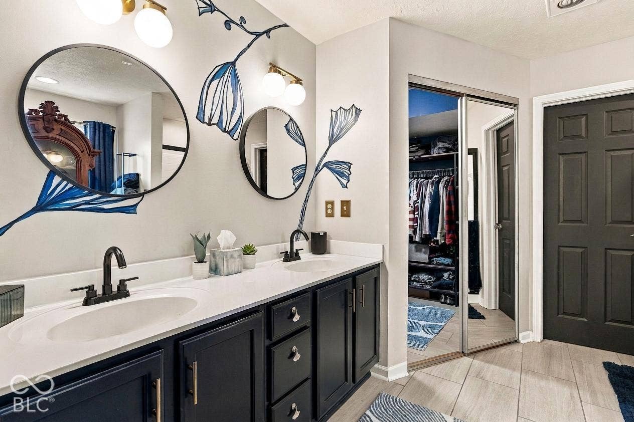 6267 Kentstone Drive, Indianapolis, IN 46268