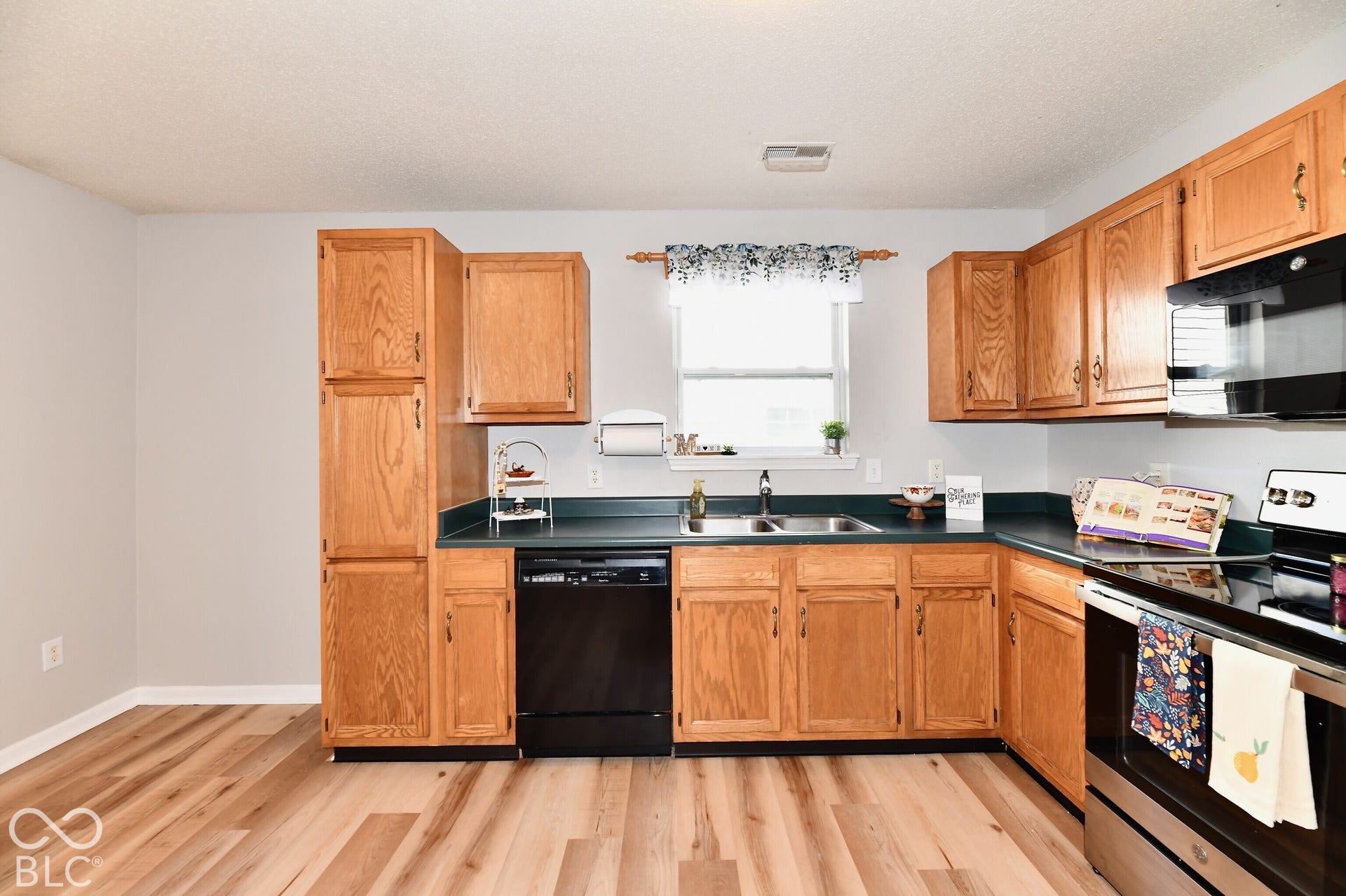 18857 Prairie Crossing, Noblesville, IN 46062