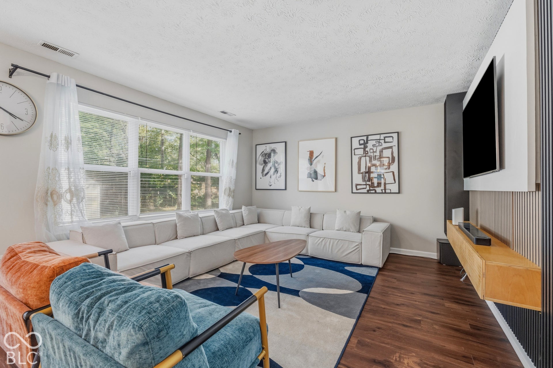 6533 Crandall Circle, Indianapolis, IN 46260