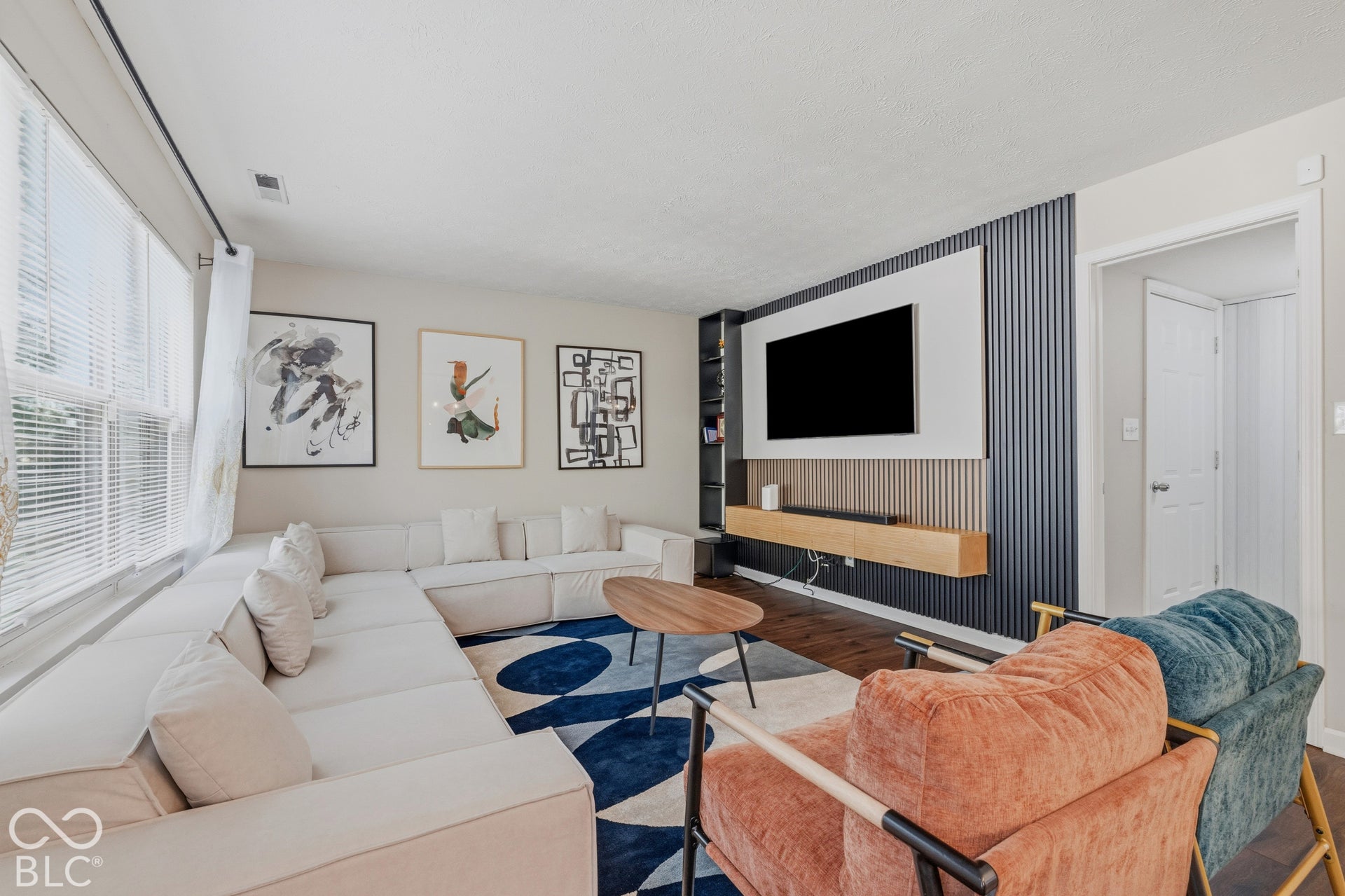 6533 Crandall Circle, Indianapolis, IN 46260