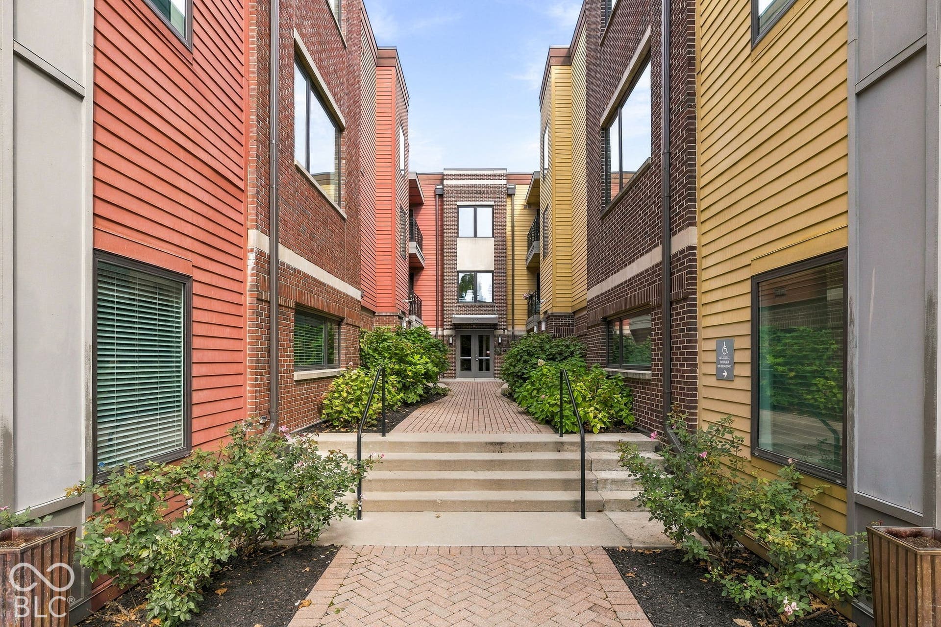 622 E 10th Street, Indianapolis, IN 46202