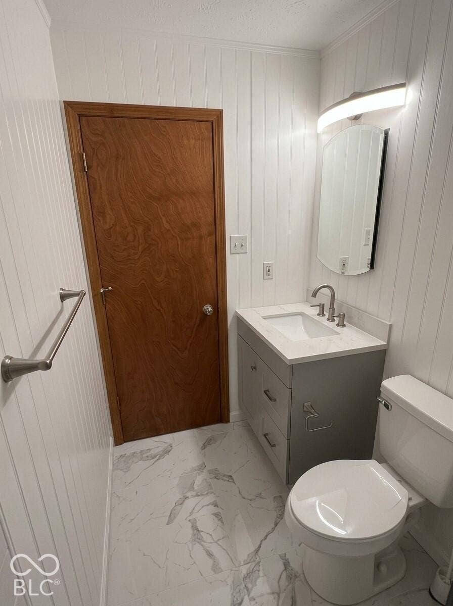 4011 W Till Road, Fort Wayne, IN 46818