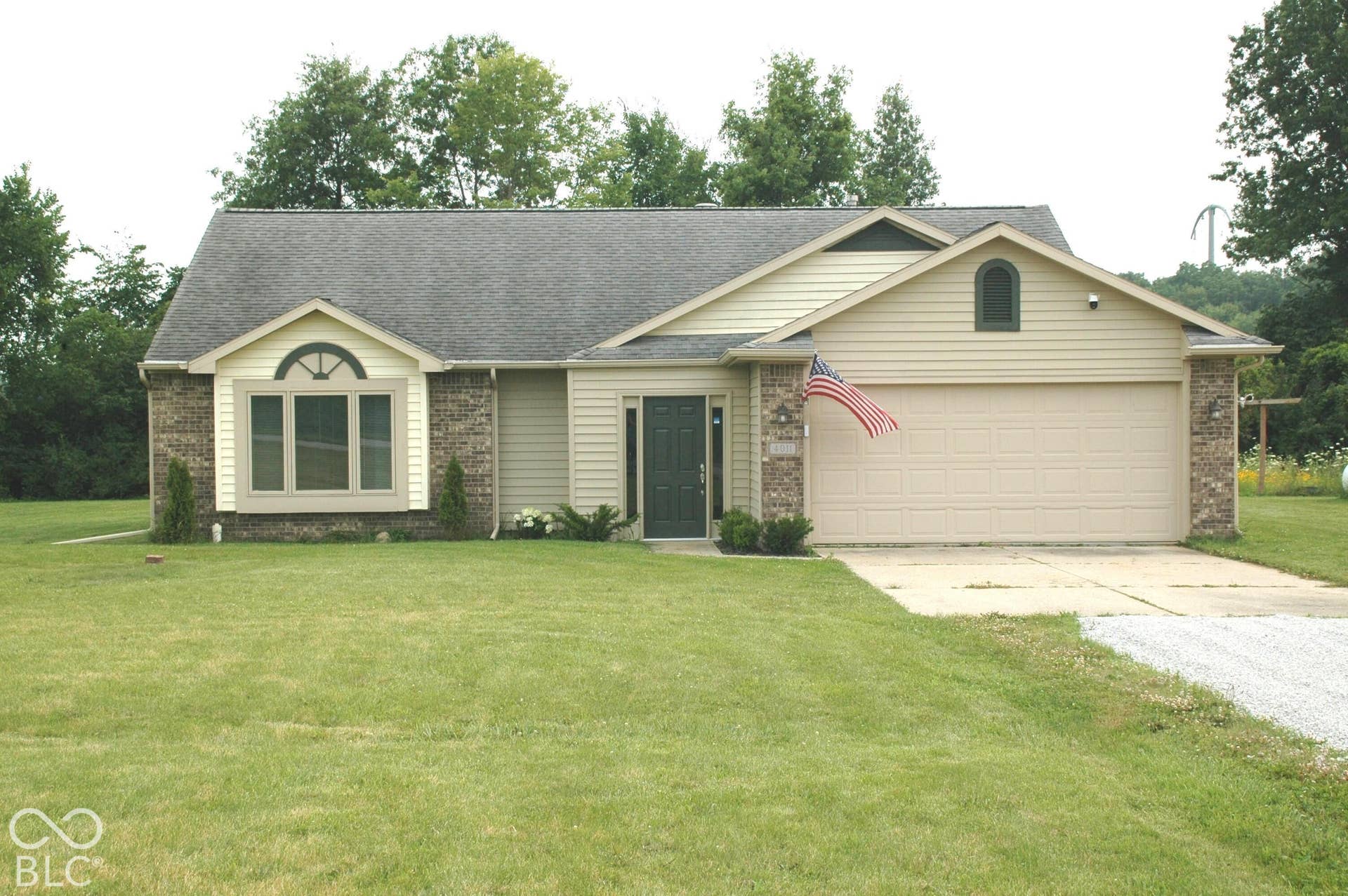 4011 W Till Road, Fort Wayne, IN 46818