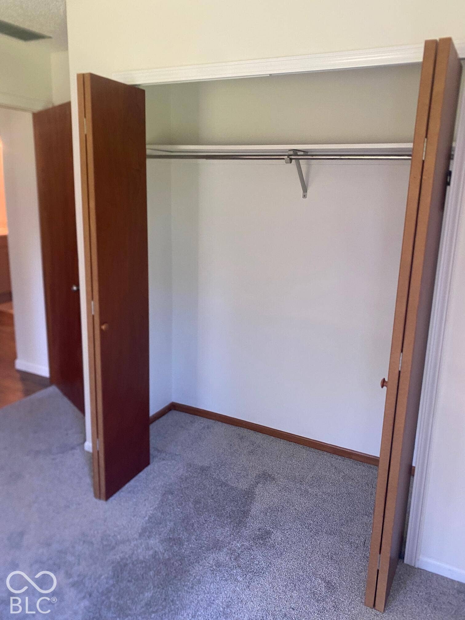 4011 W Till Road, Fort Wayne, IN 46818