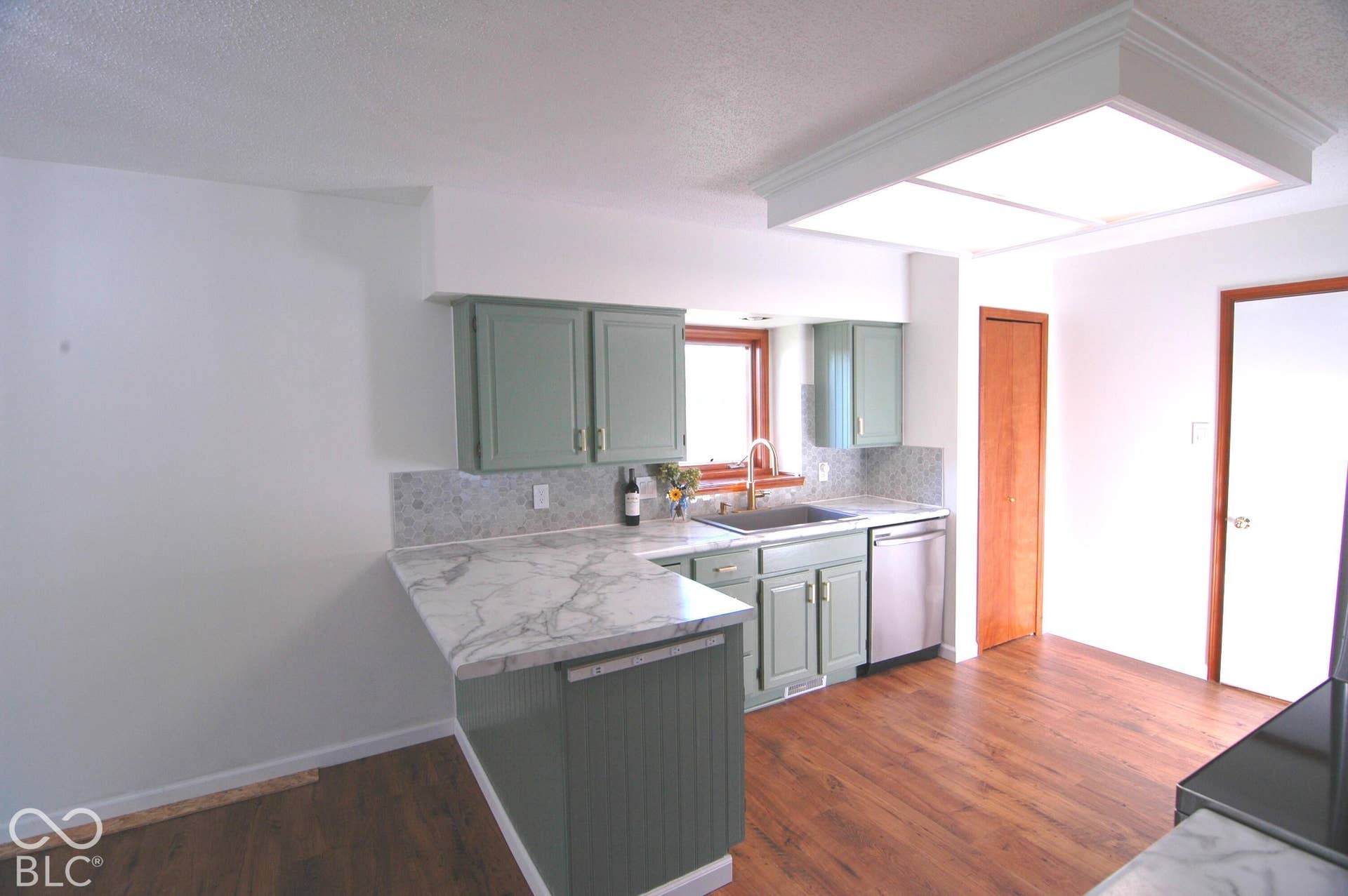 4011 W Till Road, Fort Wayne, IN 46818