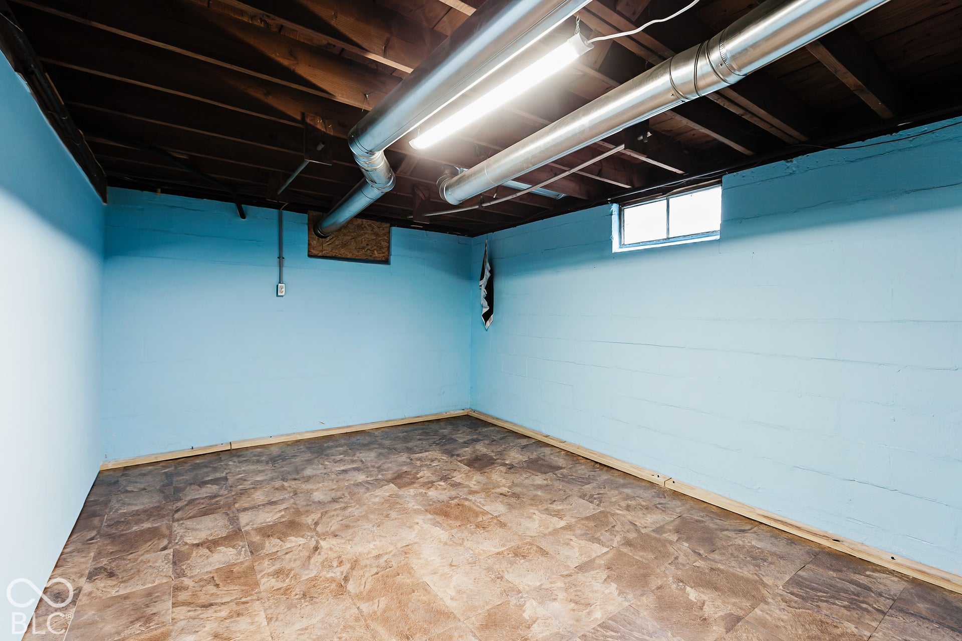 2330 Harlan Street, Indianapolis, IN 46203 2330 Harlan Street, Indianapolis, IN 46203