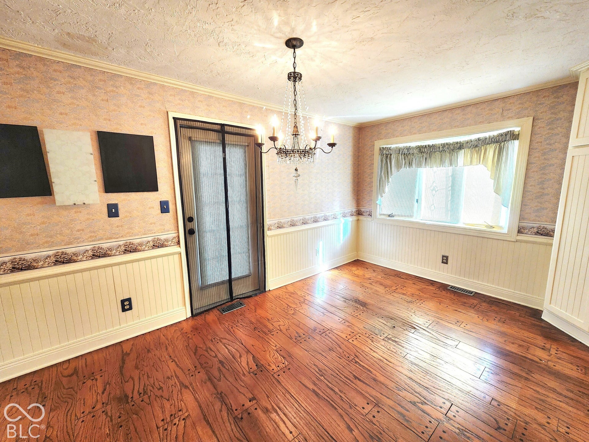 Dining Area in Kitchen