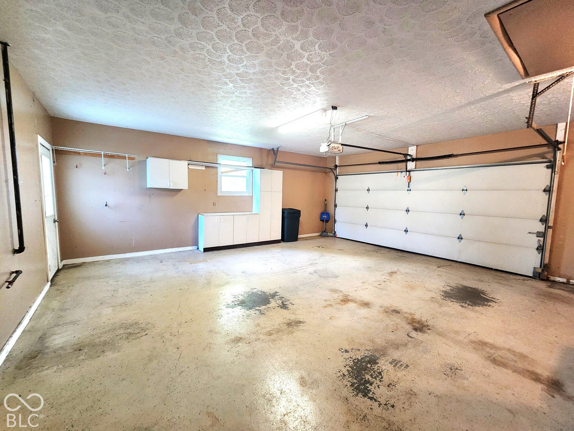 205 W 11th Street, Alexandria, IN 46001