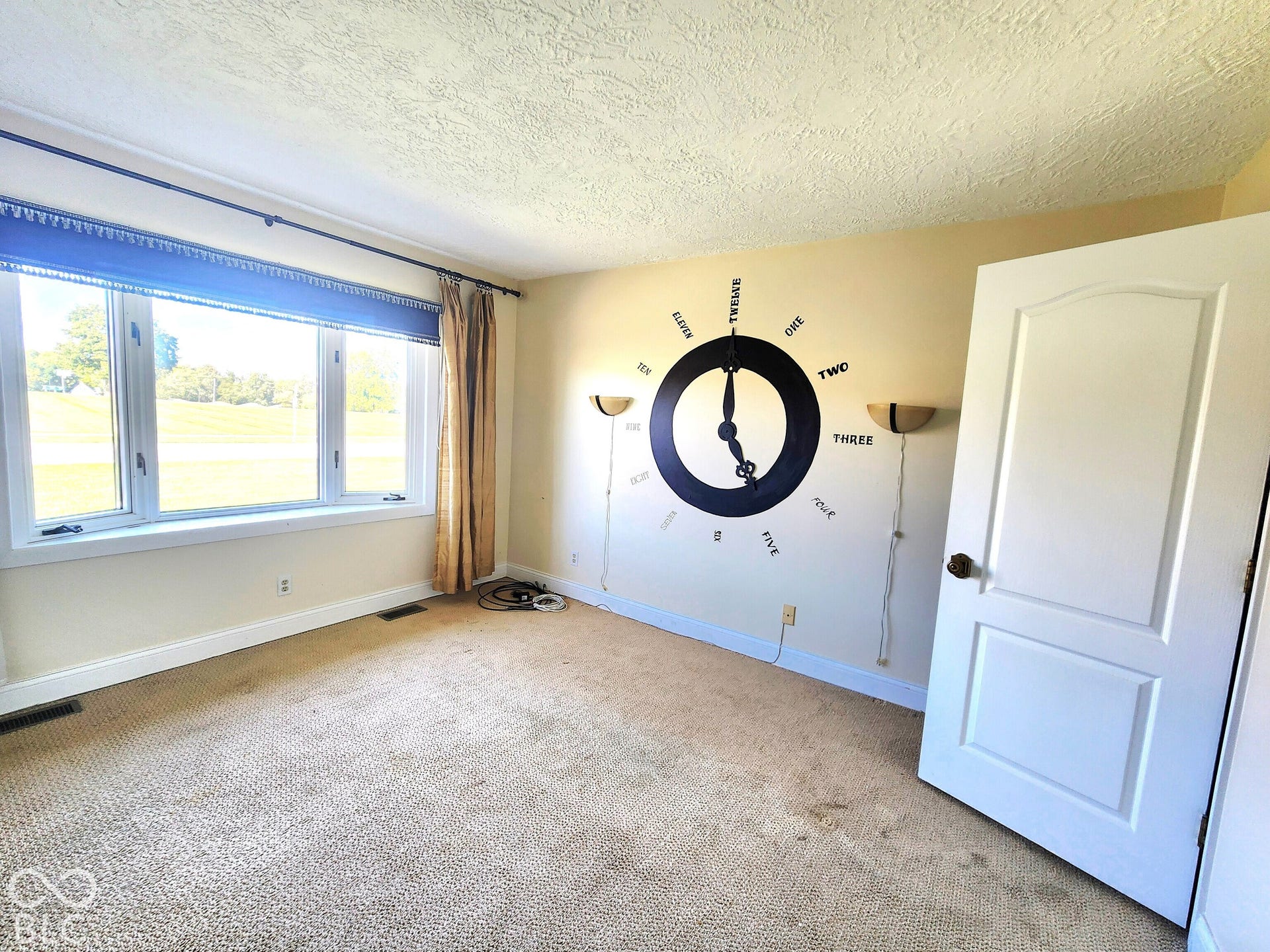 Bedroom #1