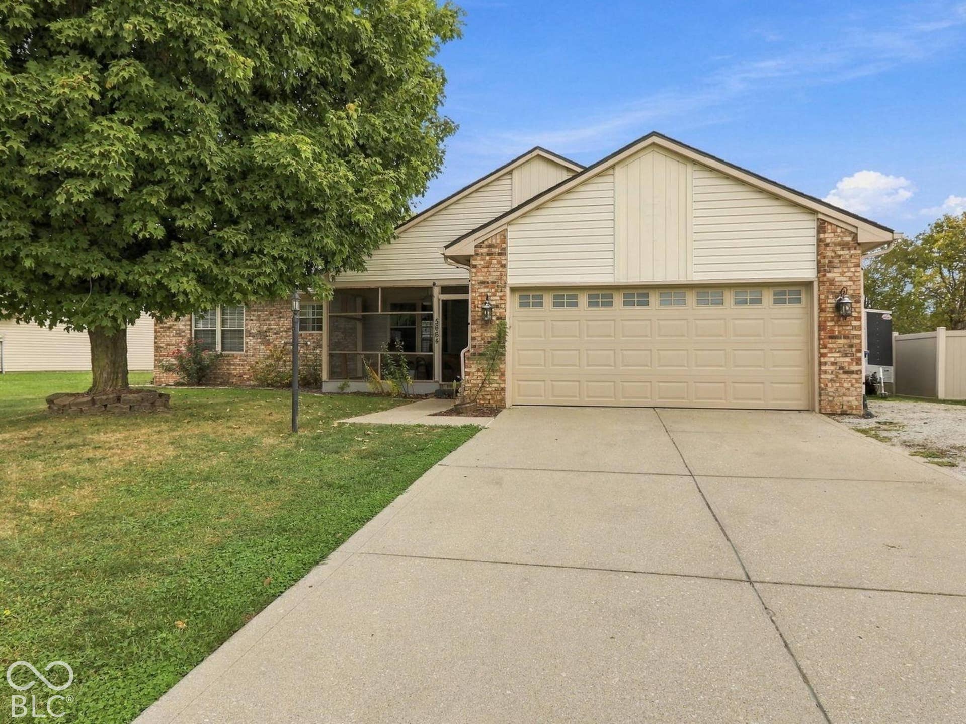 Welcome to 5664 Pine Knoll Blvd!