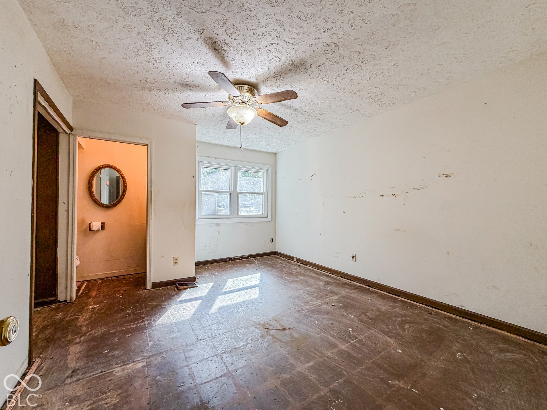 7402 Oak Avenue, Indianapolis, IN 46219