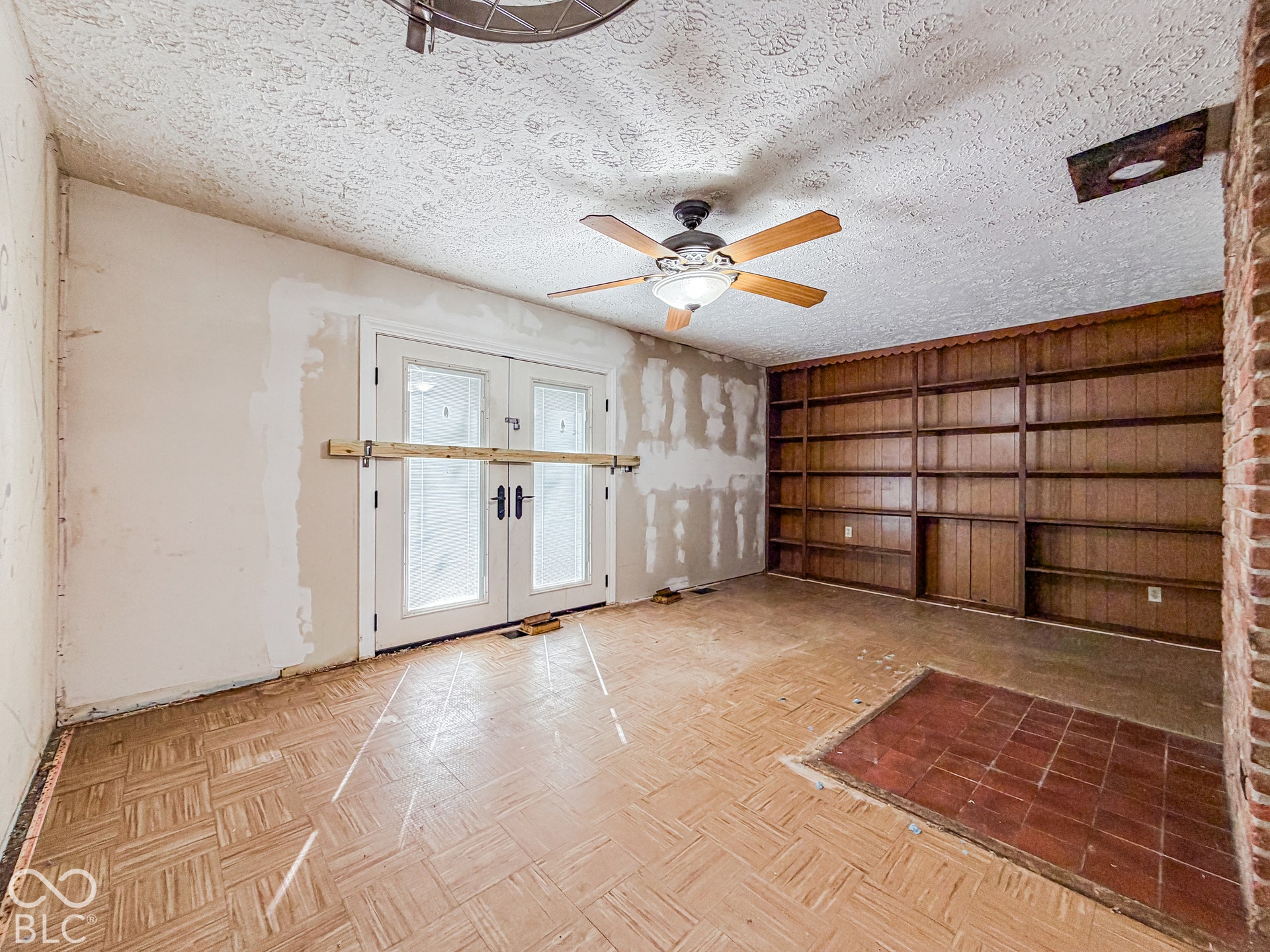 7402 Oak Avenue, Indianapolis, IN 46219