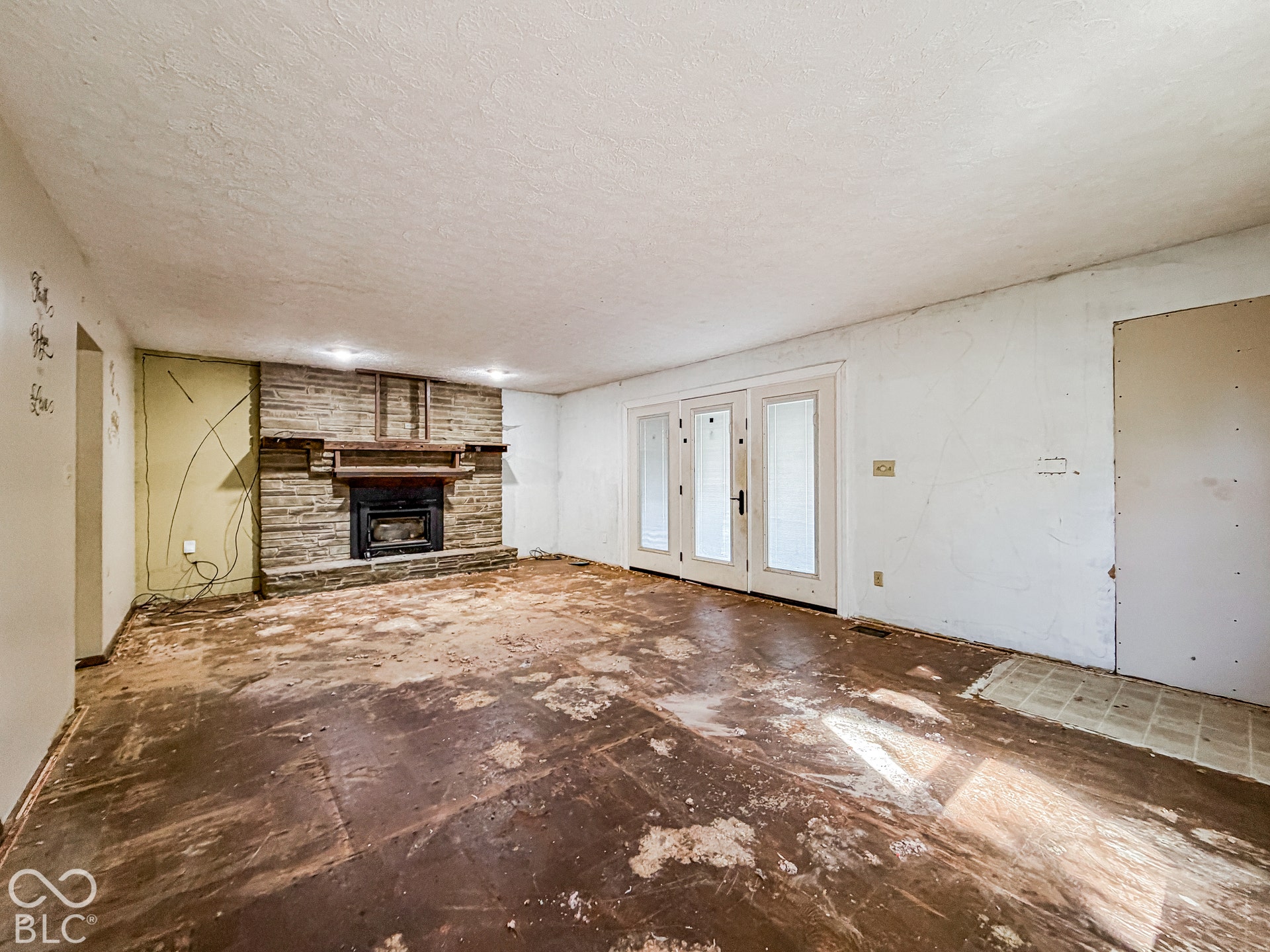 7402 Oak Avenue, Indianapolis, IN 46219