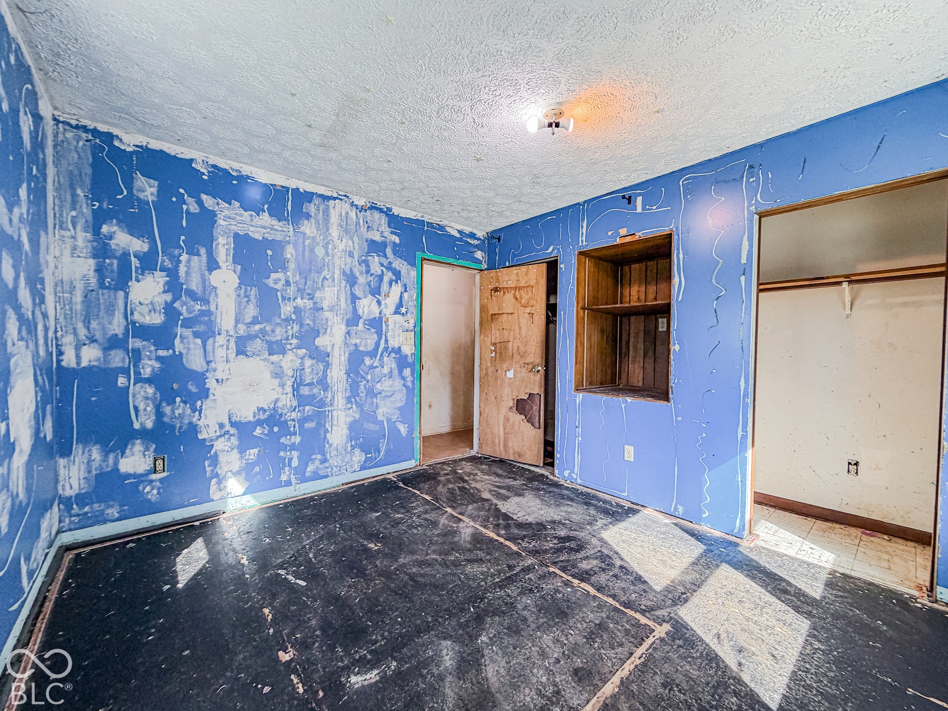 7402 Oak Avenue, Indianapolis, IN 46219