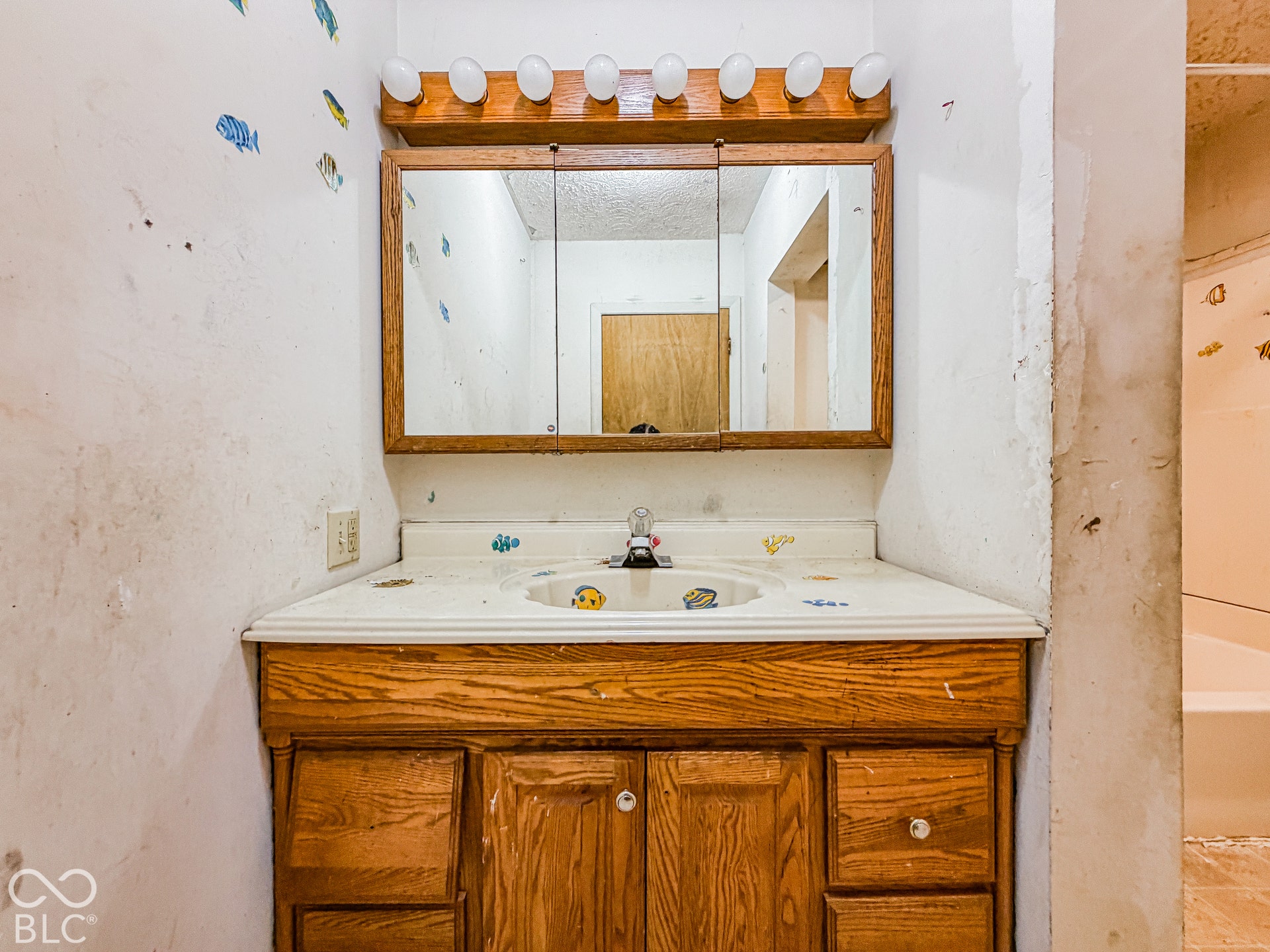 7402 Oak Avenue, Indianapolis, IN 46219