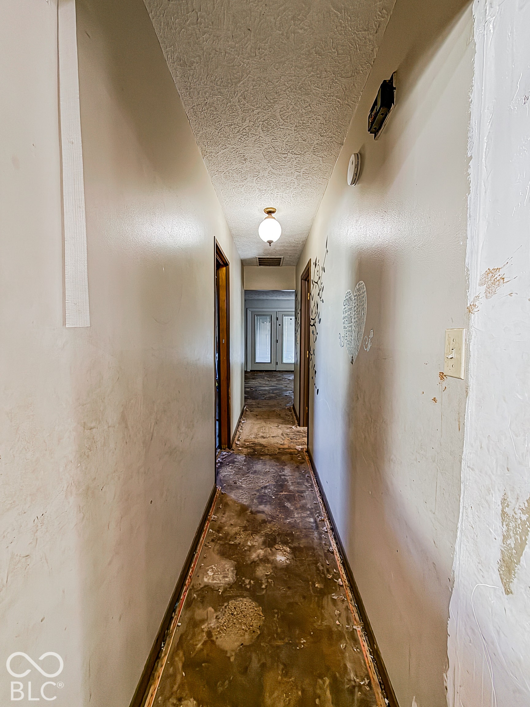 7402 Oak Avenue, Indianapolis, IN 46219