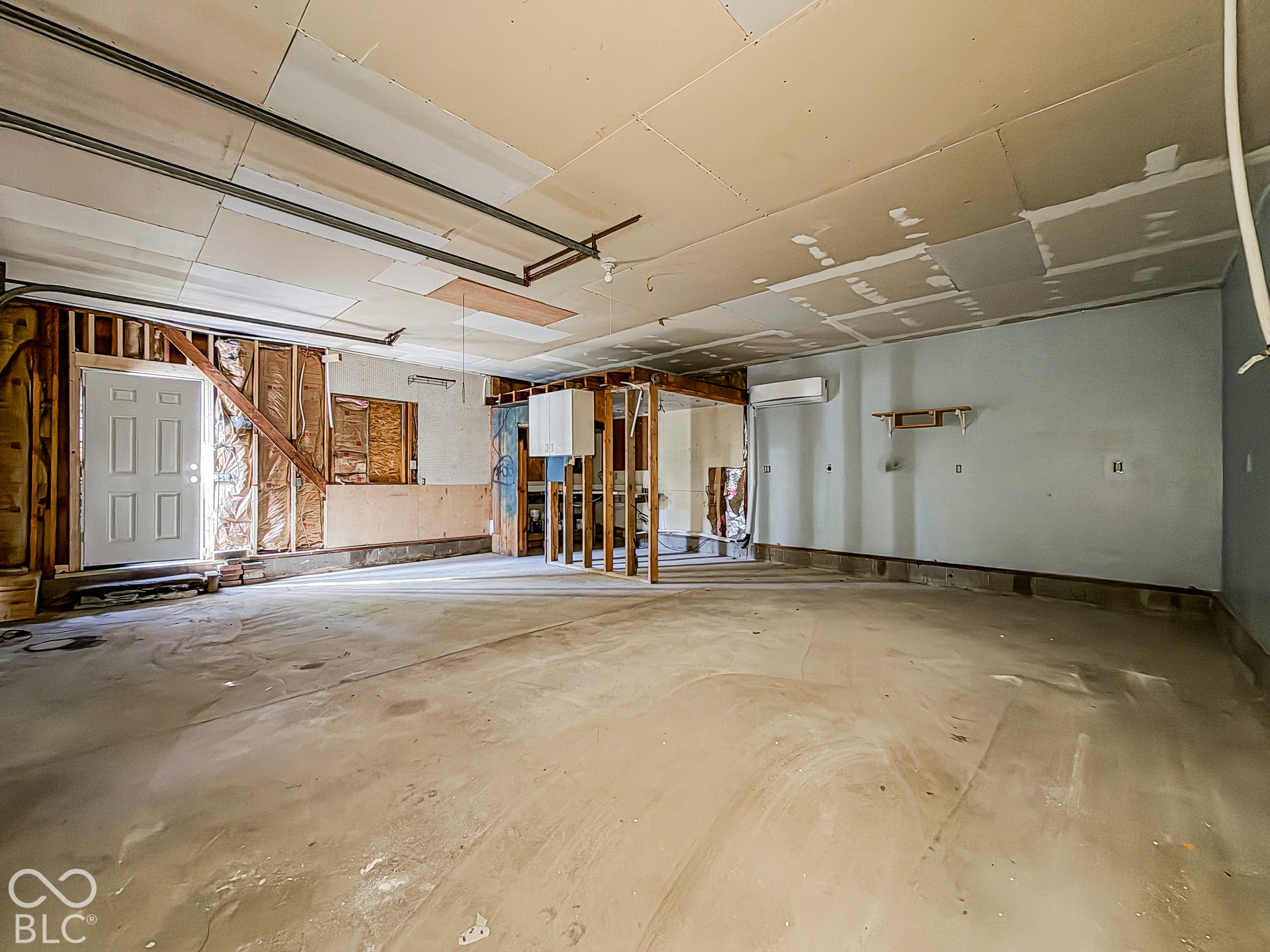 7402 Oak Avenue, Indianapolis, IN 46219