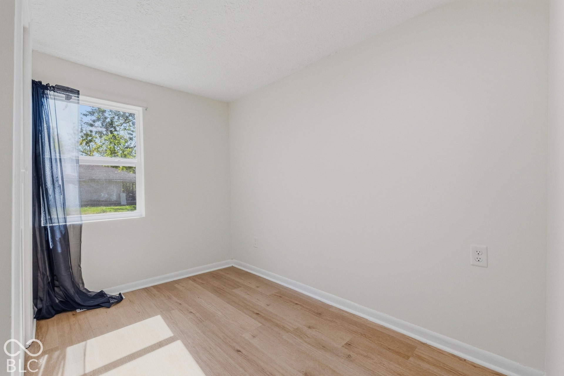 3317 S Lyons Avenue, Indianapolis, IN 46221