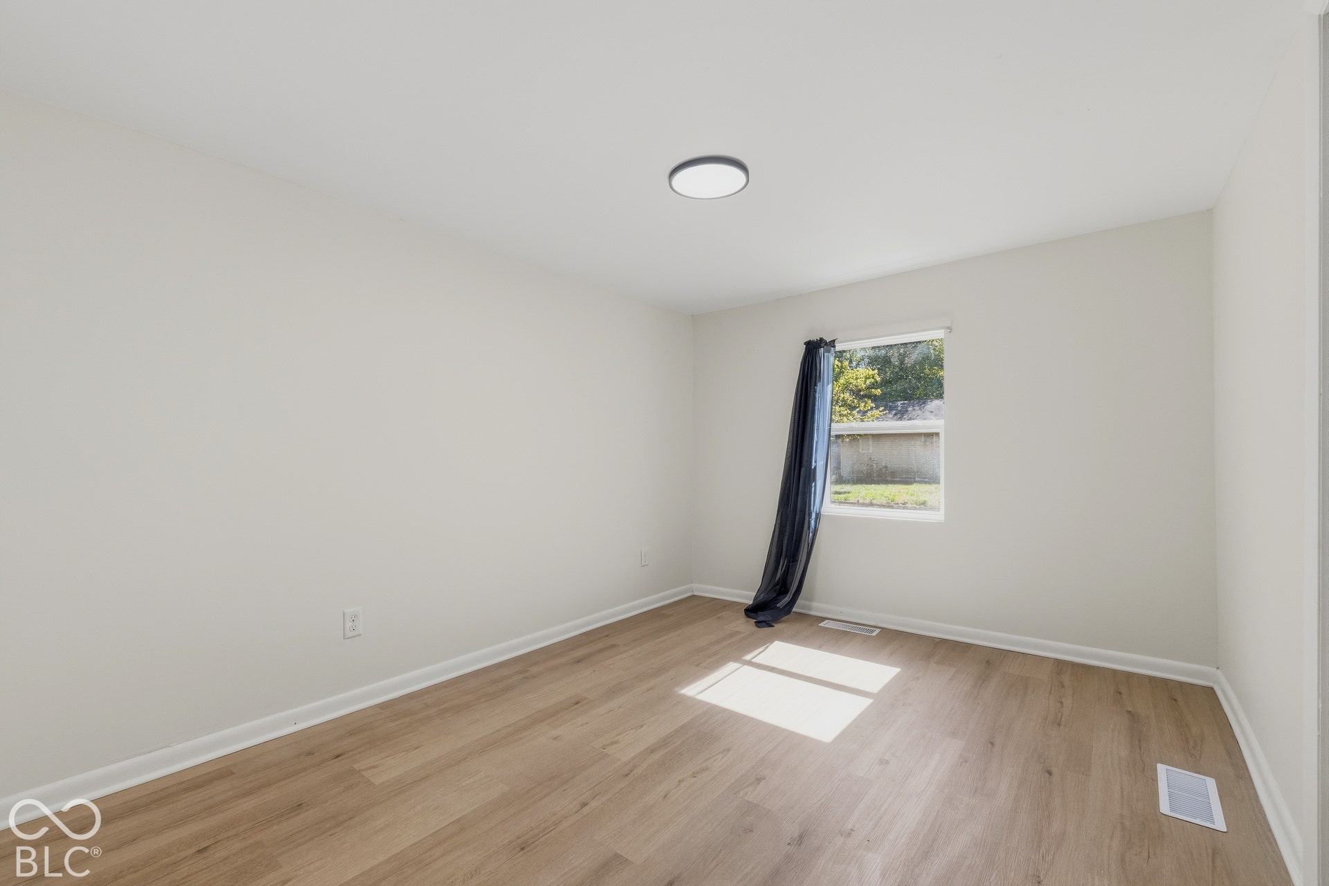 3317 S Lyons Avenue, Indianapolis, IN 46221