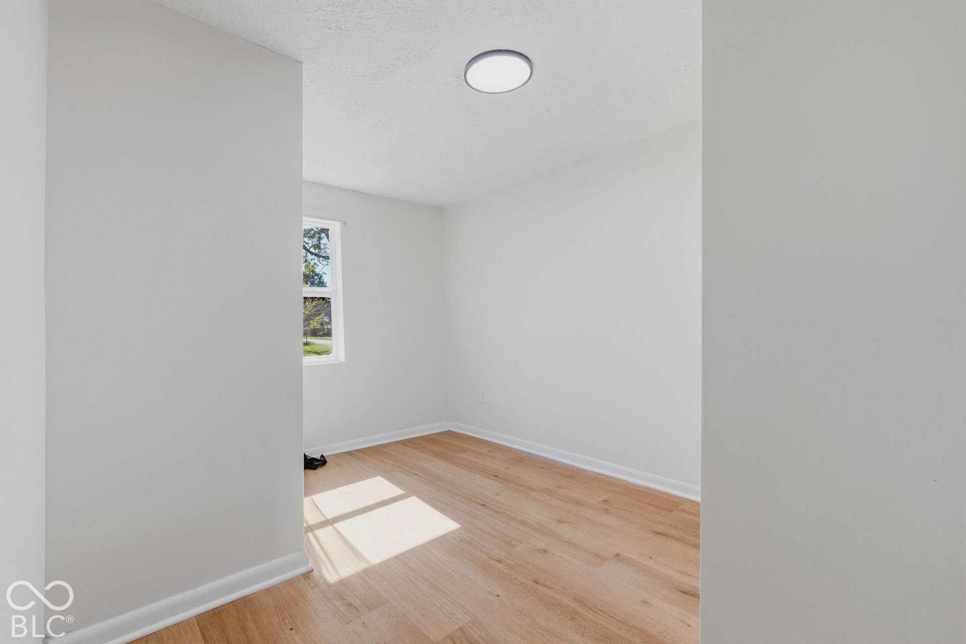 3317 S Lyons Avenue, Indianapolis, IN 46221