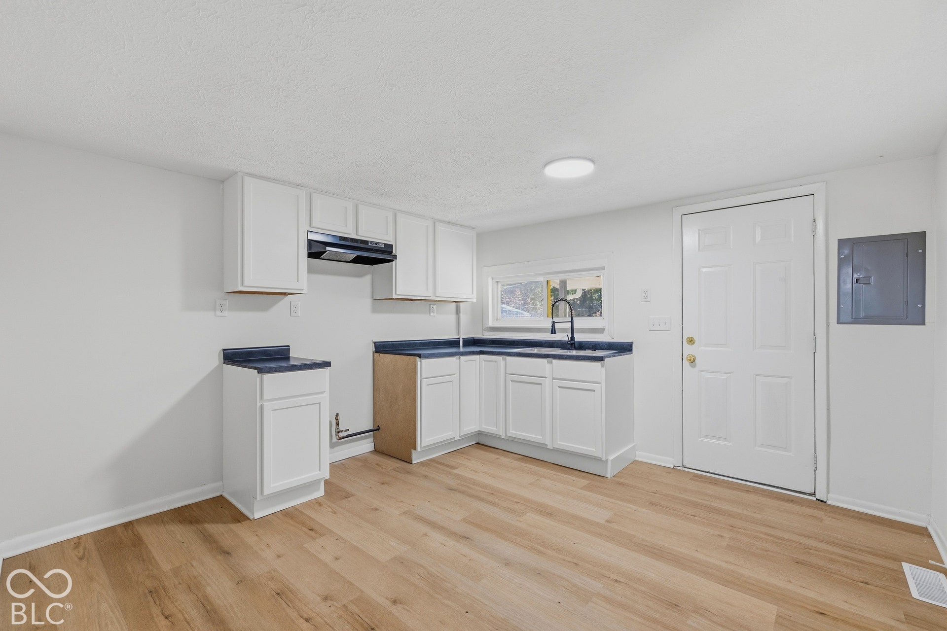 3317 S Lyons Avenue, Indianapolis, IN 46221