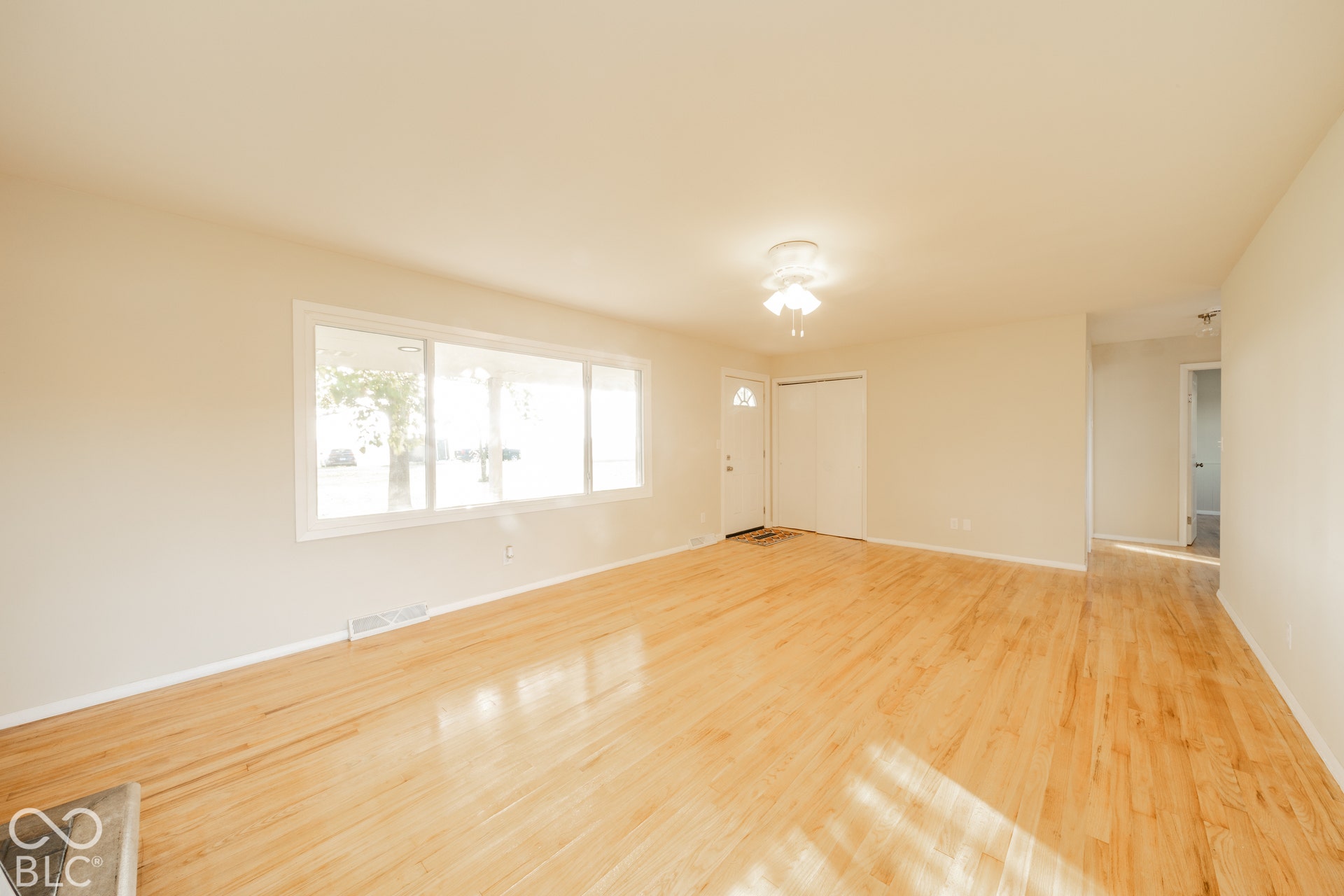 8401 S Center Road, Muncie, IN 47302