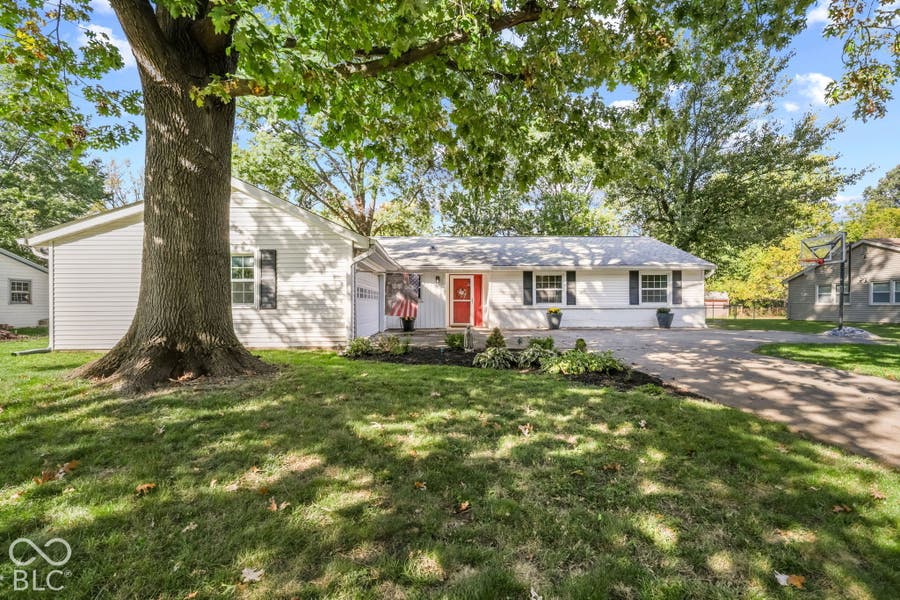 Property photo for 1652 W 74th Place, Indianapolis, IN