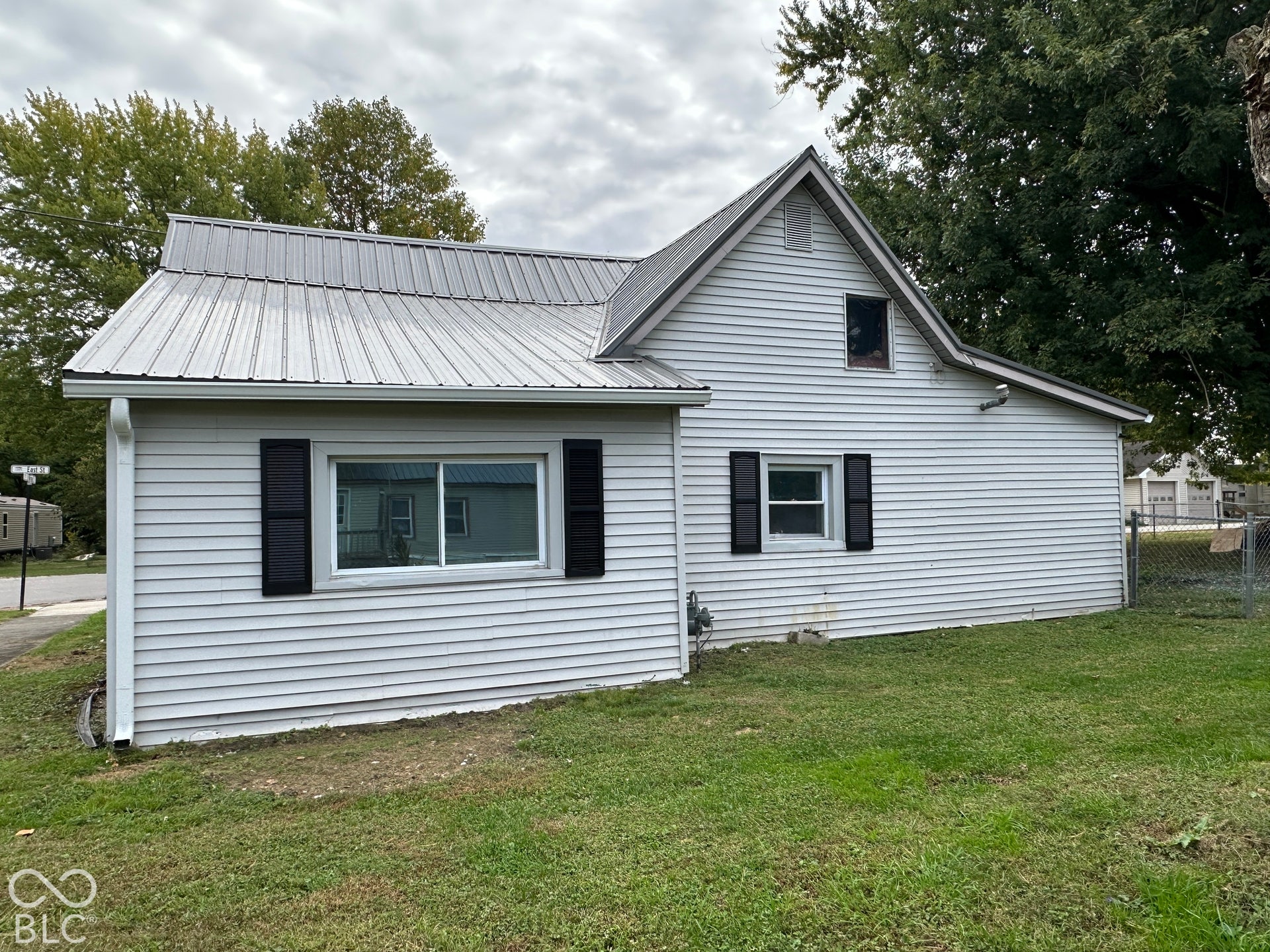 208 N East, Roachdale, IN 46172