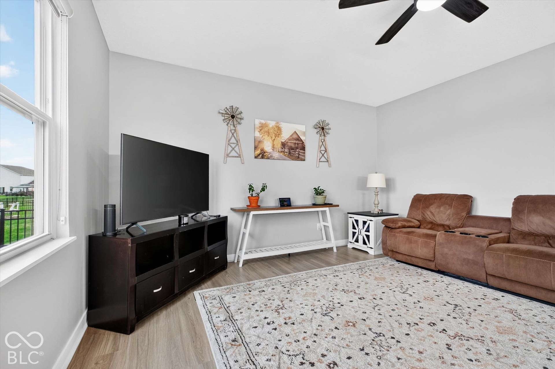 9116 Casey Road, Pendleton, IN 46064 Living Room