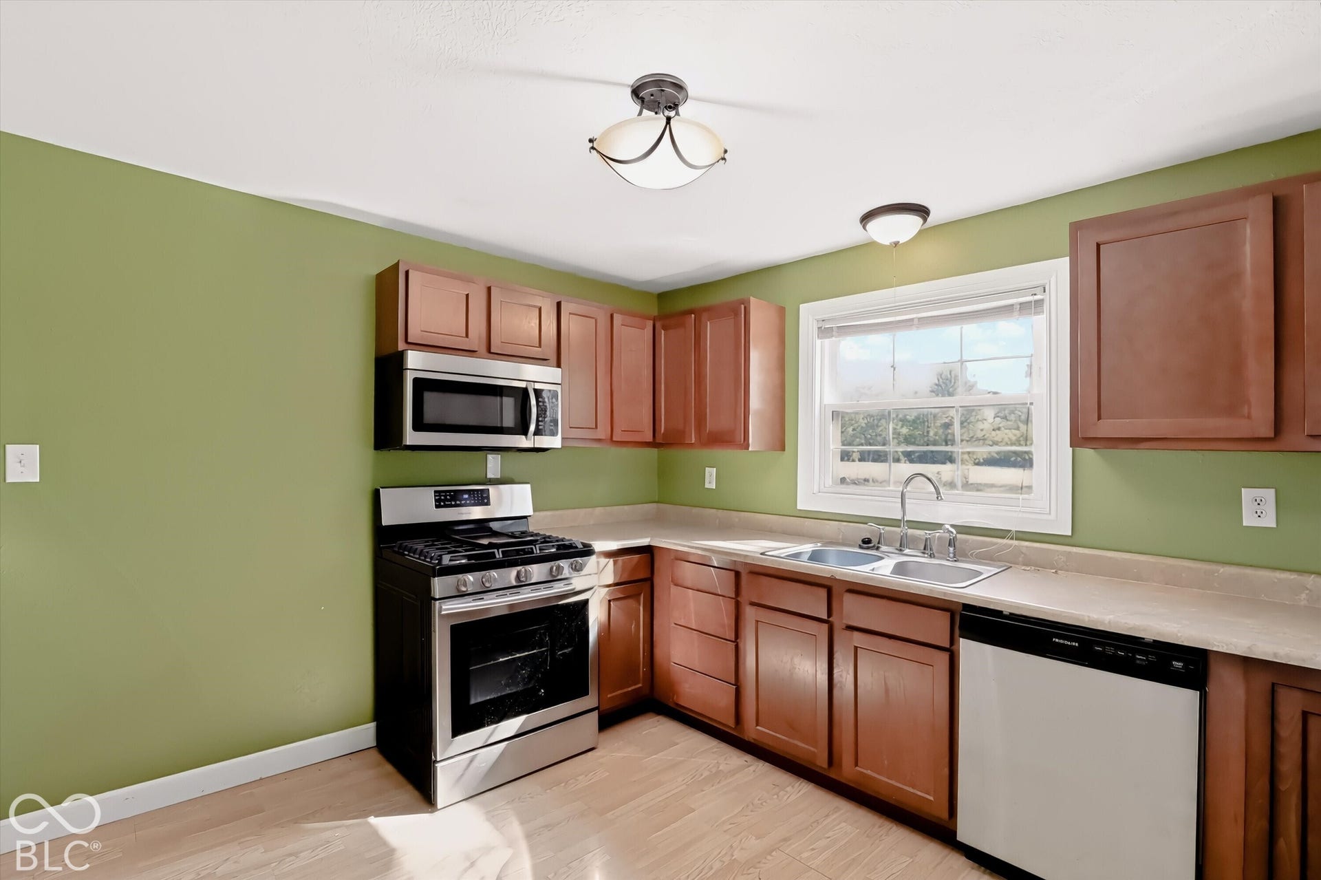 6405 W Bethel Avenue, Muncie, IN 47304