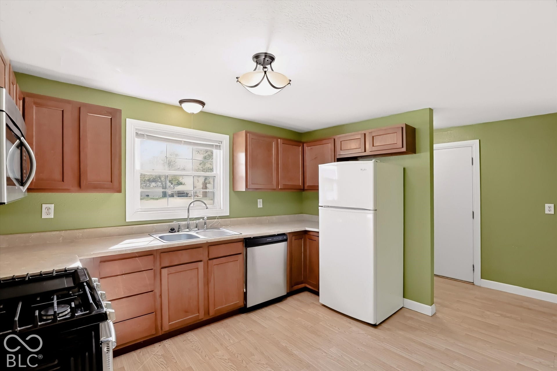 6405 W Bethel Avenue, Muncie, IN 47304