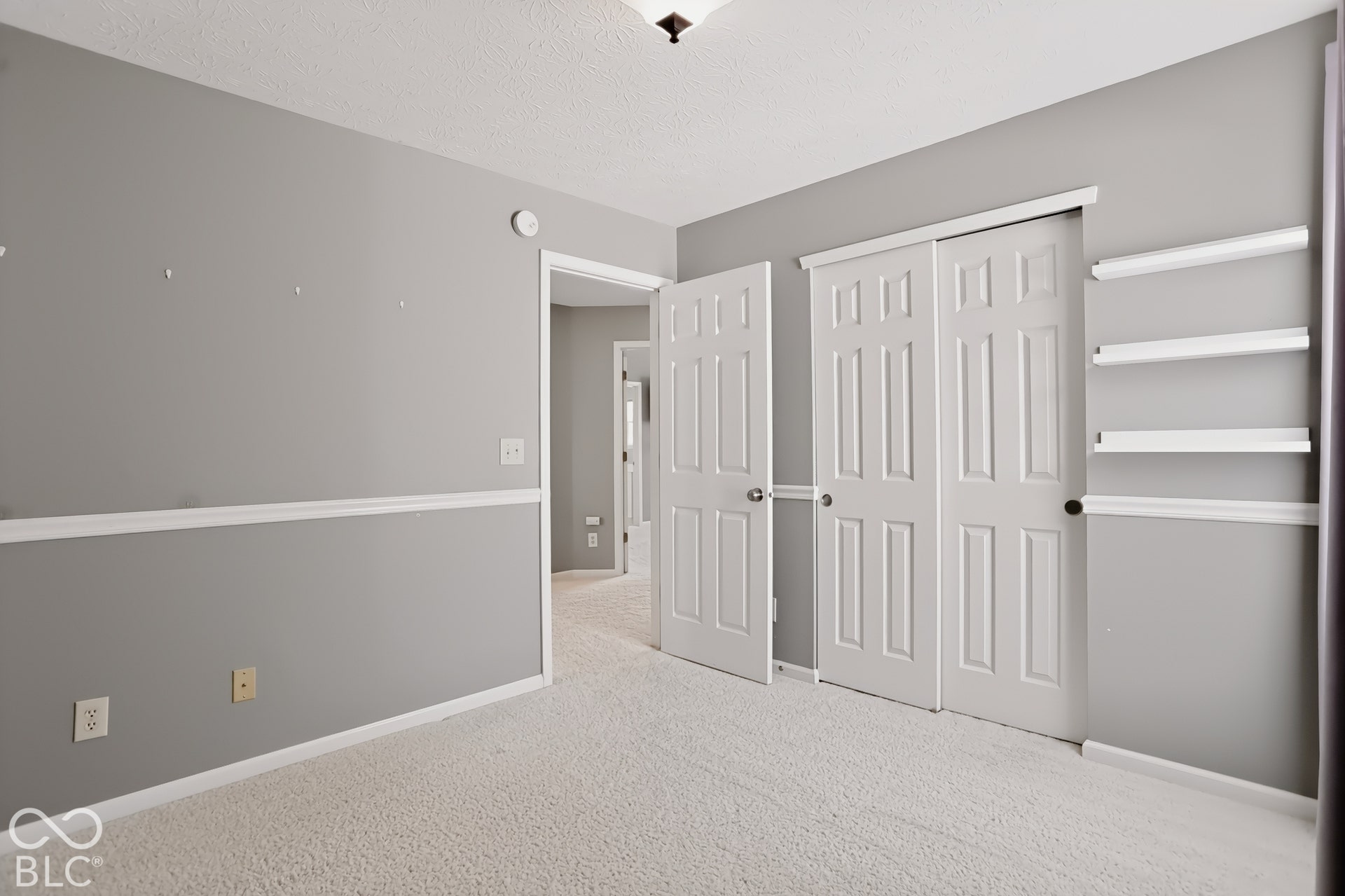 1486 Derbyshire Drive, Greenwood, IN 46143