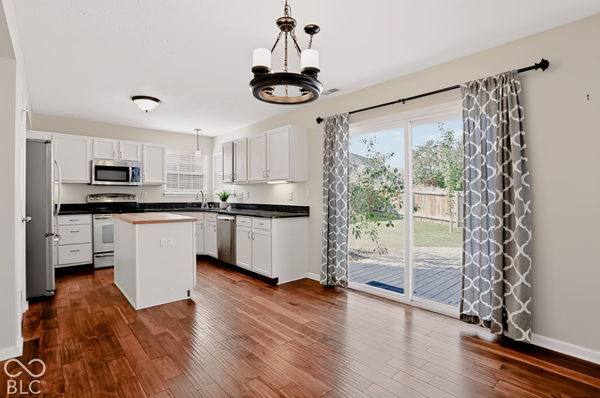1486 Derbyshire Drive, Greenwood, IN 46143