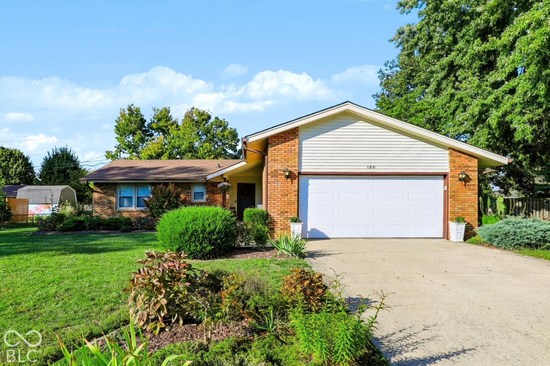 180 Roundelay Drive, Franklin, IN 46131 180 Roundelay Drive, Franklin, IN 46131
