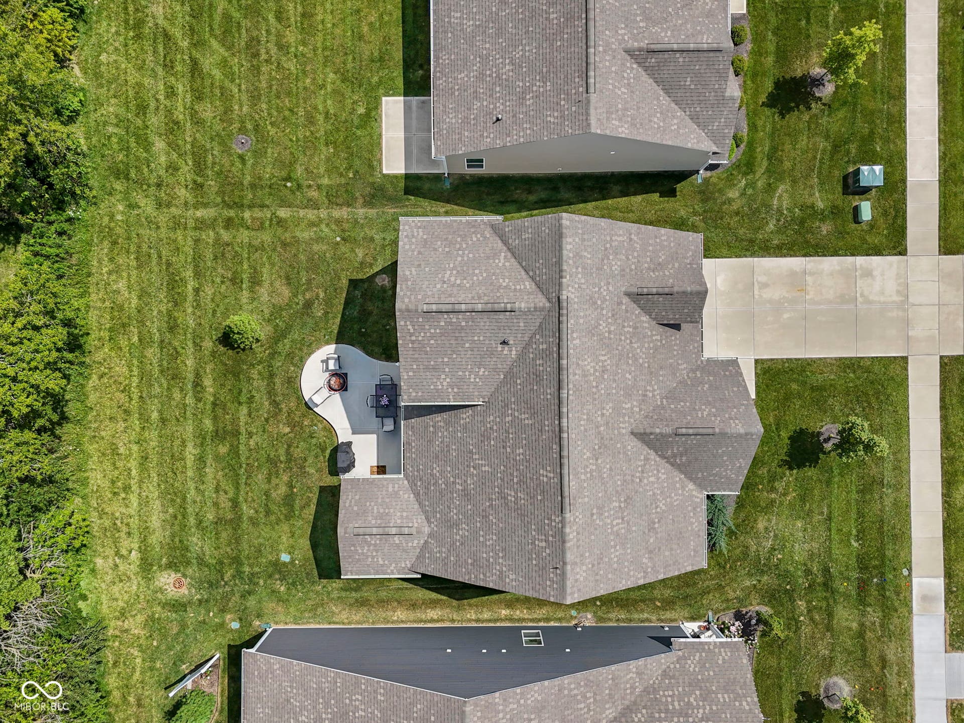 8376 Hulton Road, Pendleton, IN 46064 8376 Hulton Road, Pendleton, IN 46064