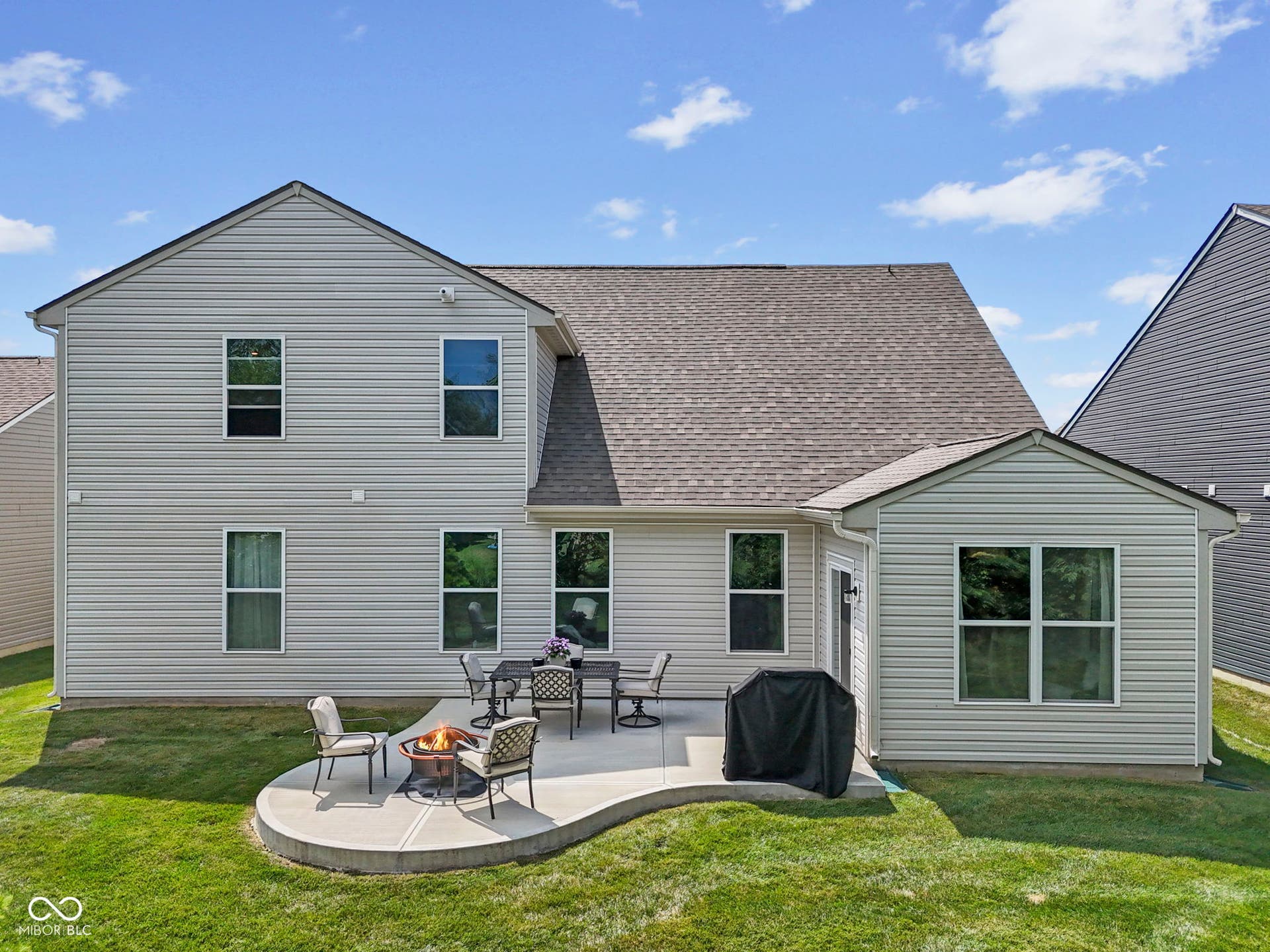 8376 Hulton Road, Pendleton, IN 46064 8376 Hulton Road, Pendleton, IN 46064