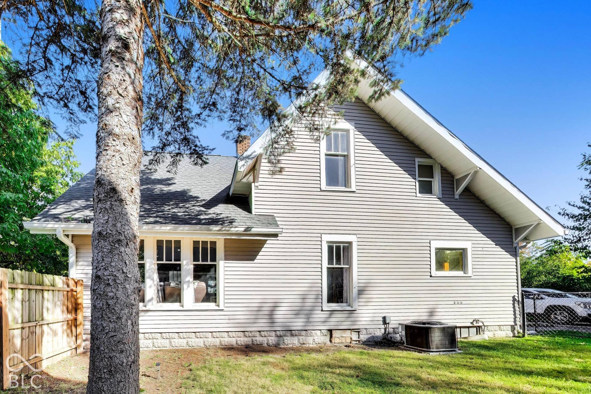 429 E North Street, Greenfield, IN 46140 429 E North Street, Greenfield, IN 46140