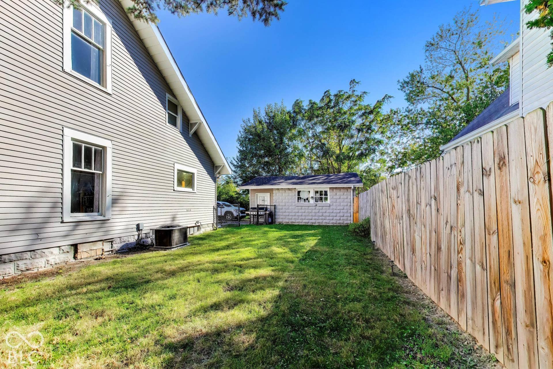 429 E North Street, Greenfield, IN 46140 429 E North Street, Greenfield, IN 46140