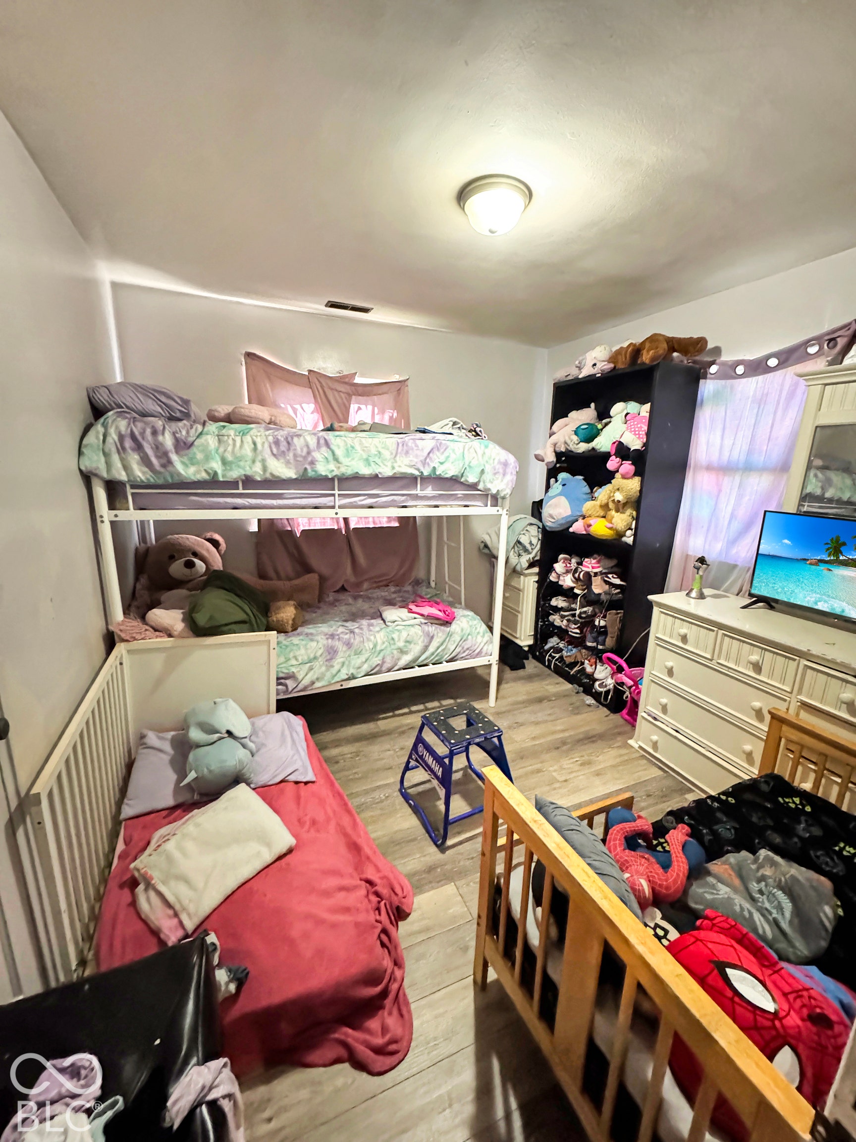 2349 N Kenyon Street, Indianapolis, IN 46219 2349 N Kenyon Street, Indianapolis, IN 46219