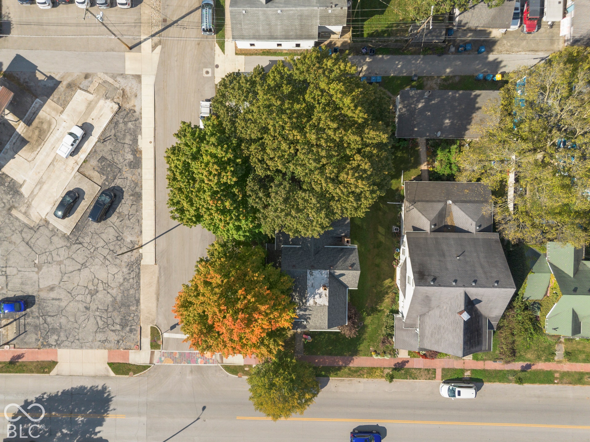 Great location within walking distance to downtown Noblesville.
