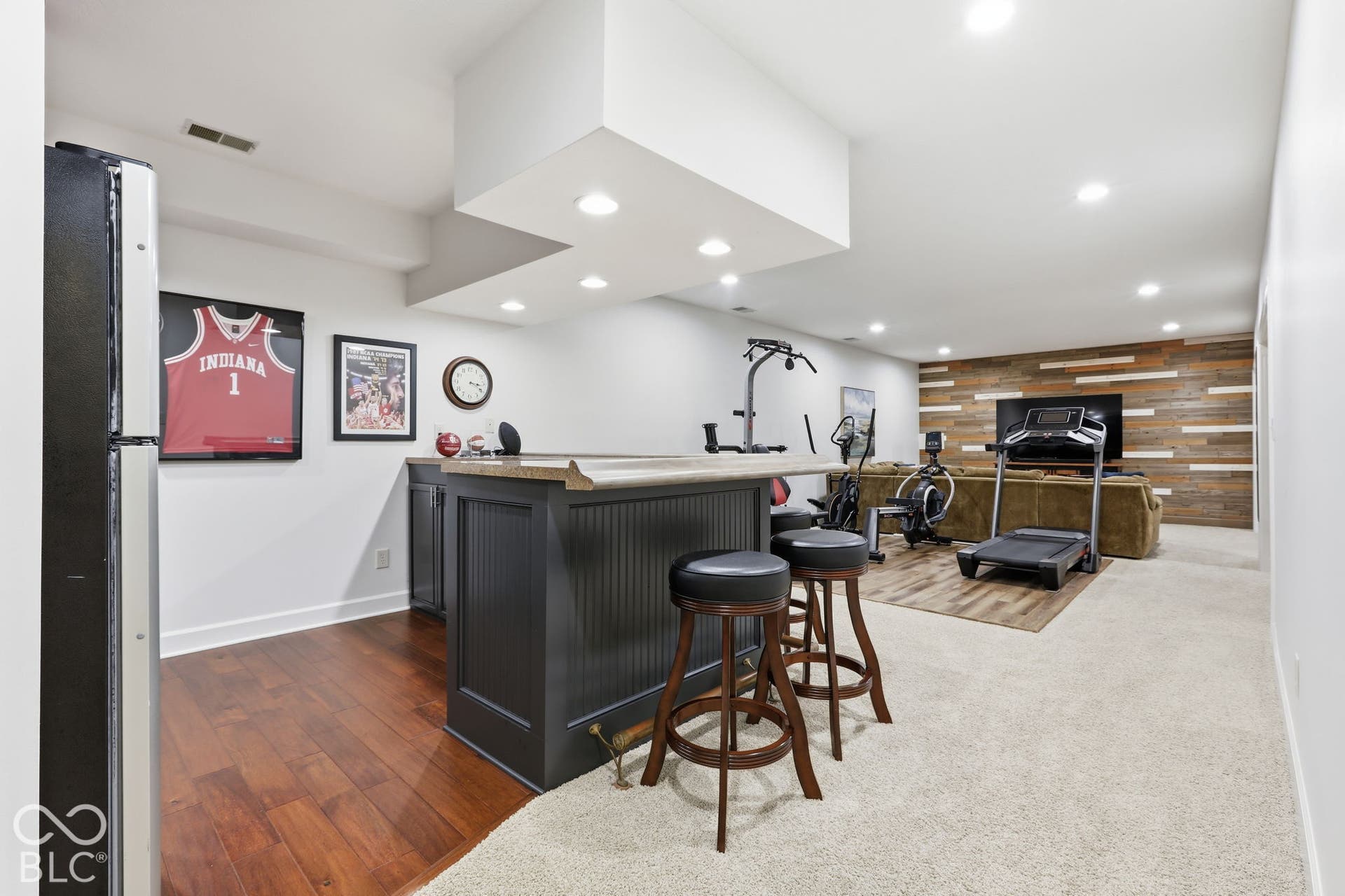 Open Basement Area with Kitchenette for Entertaing