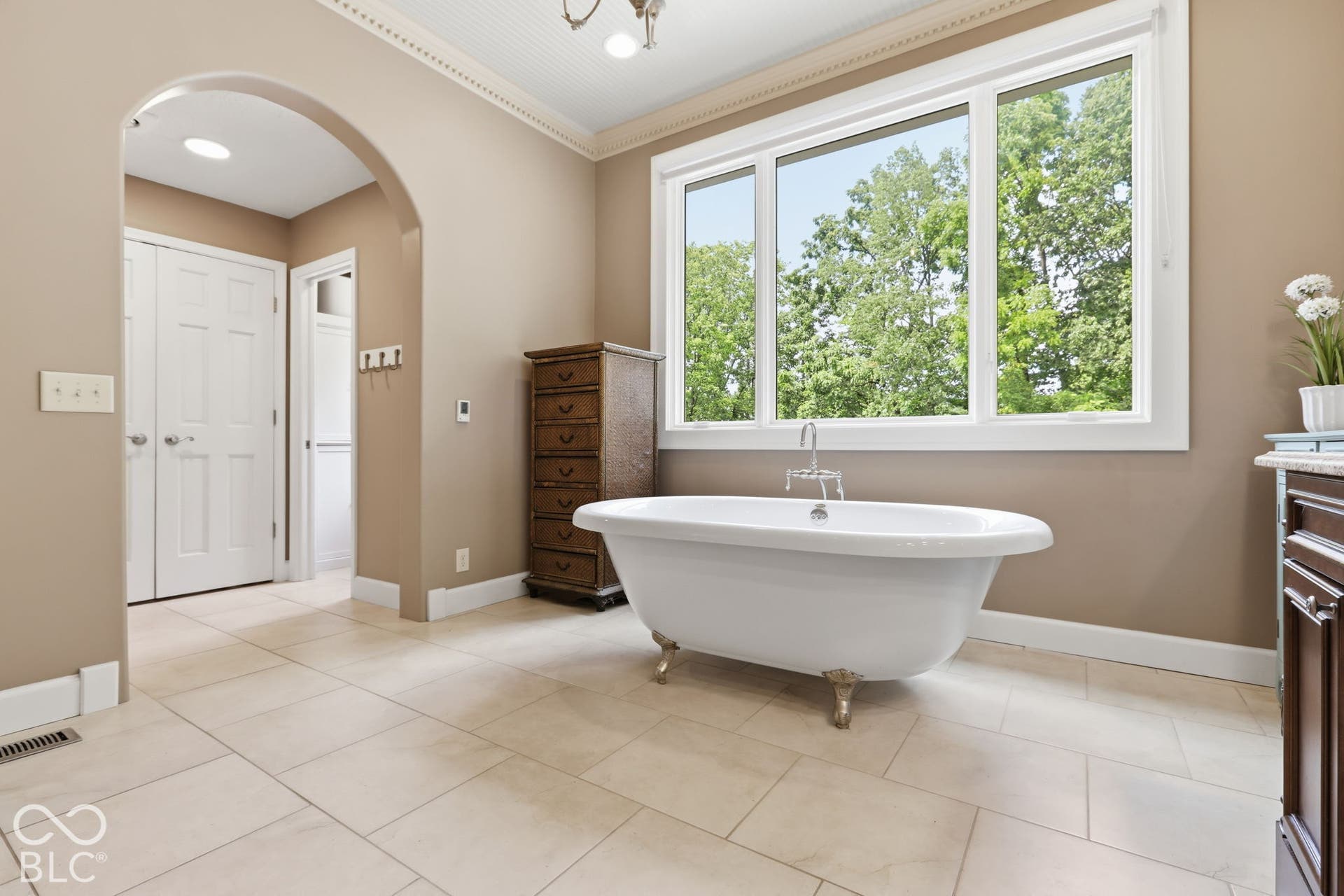 Claw foot Tub in Primary Bathroom