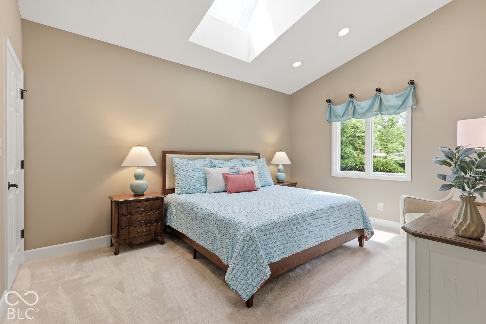 Main-Level Bedroom, In-Laws area with Full-Bath adjacent
