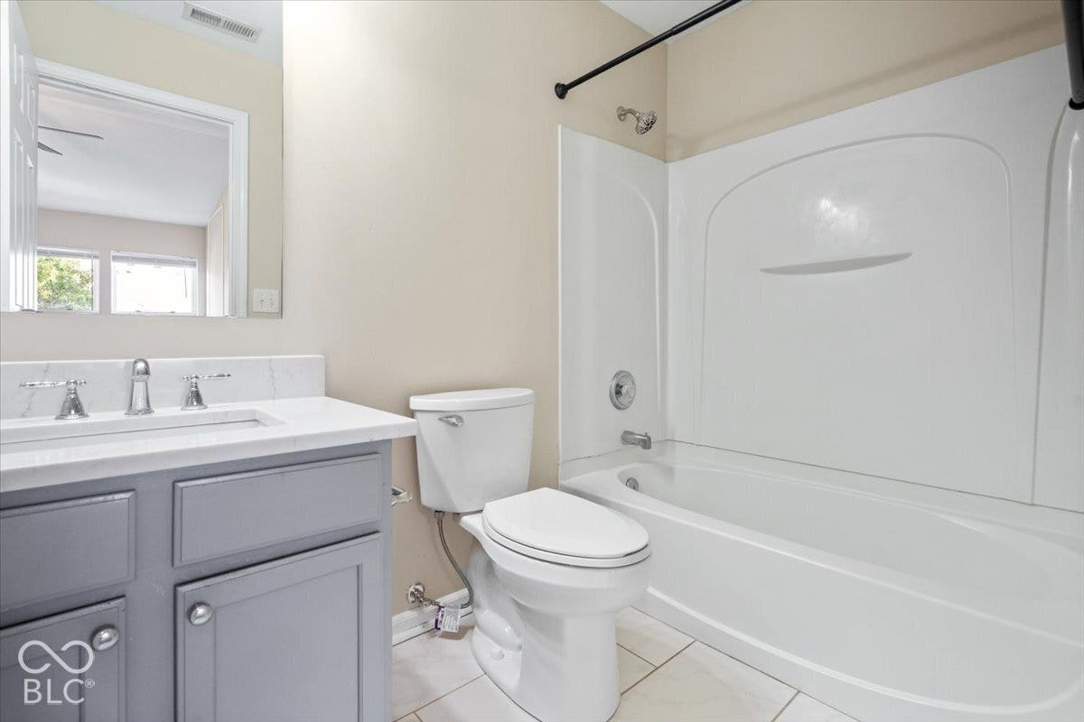 12175 Bubbling Brook Drive, Fishers, IN 46038 12175 Bubbling Brook Drive, Fishers, IN 46038