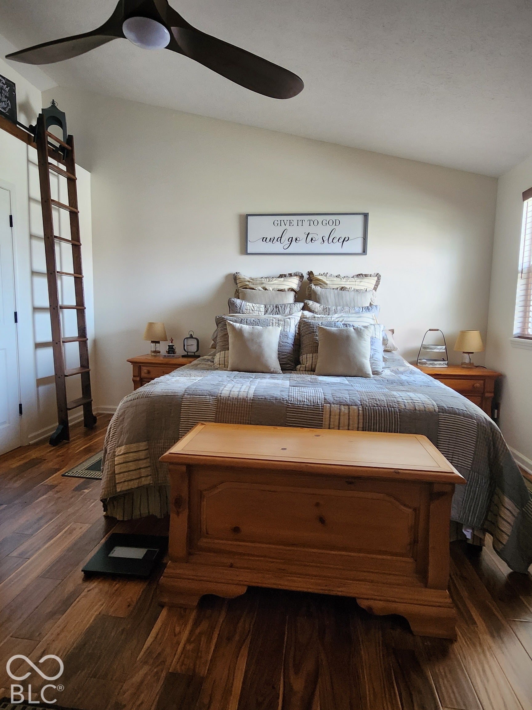 5619 Forest Rise Court, Indianapolis, IN 46203