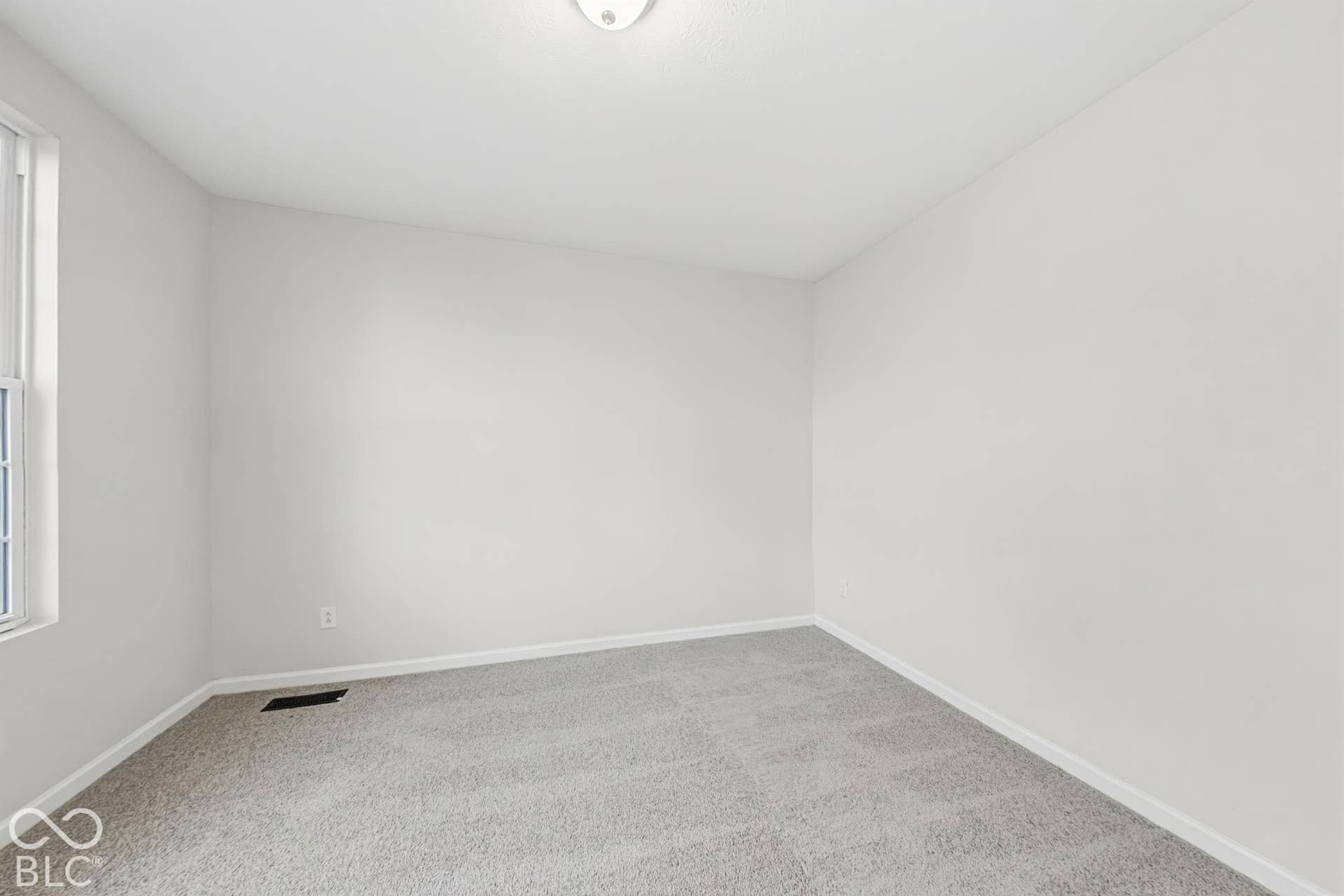5281 Crowley Parkway, Whitestown, IN 46075
