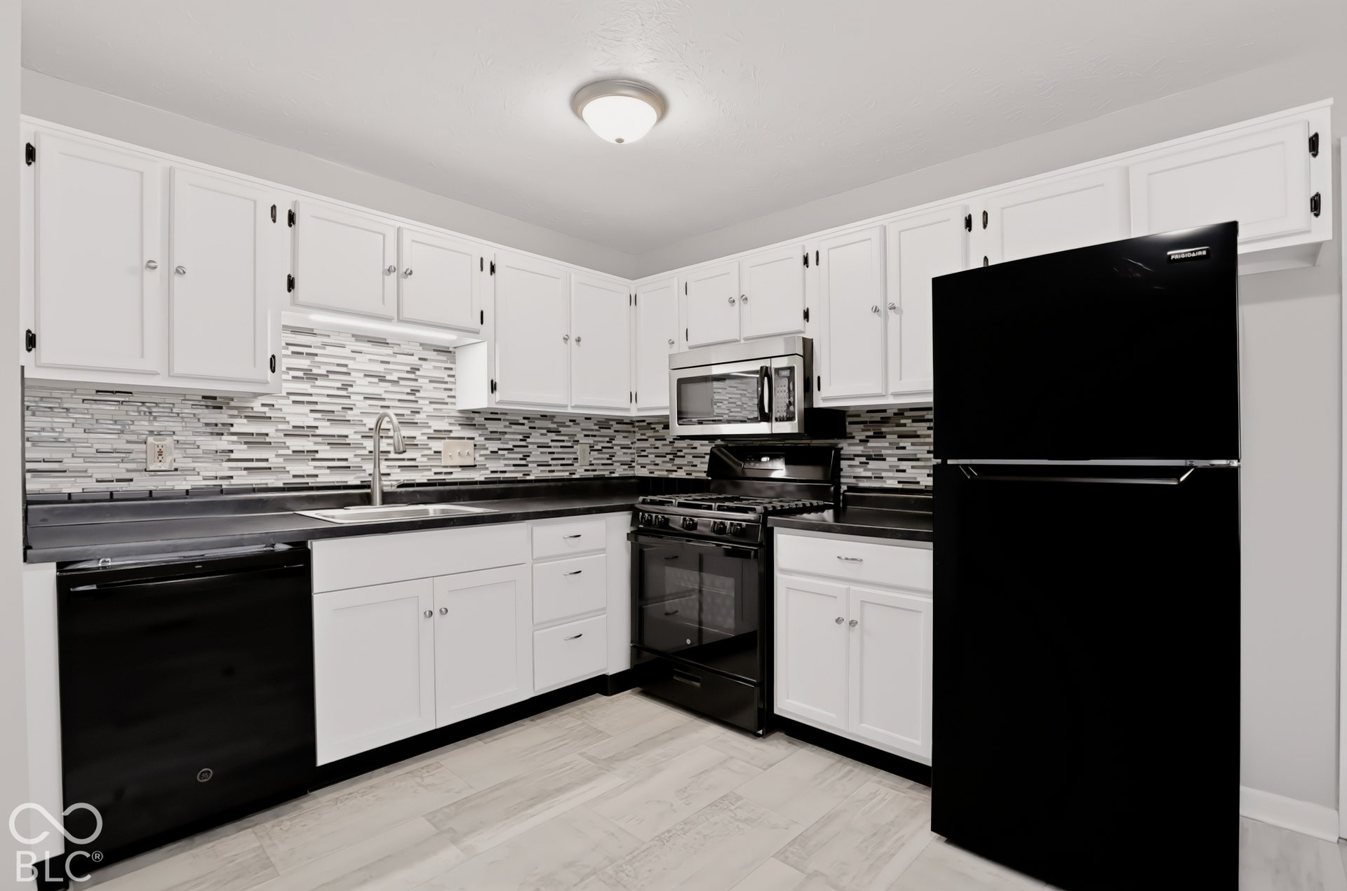 8528 Friendship Lane, Indianapolis, IN 46217