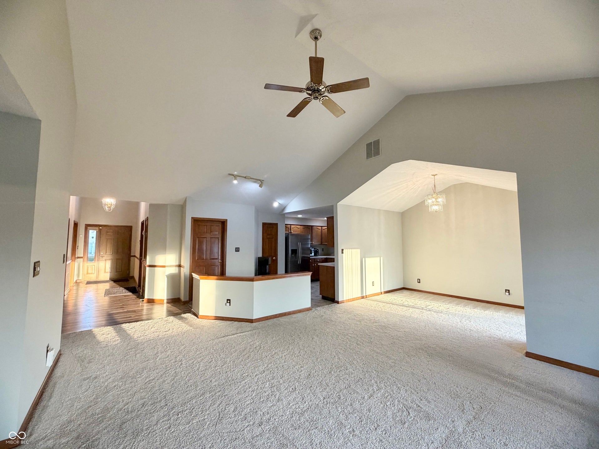 2298 Somerset Drive, Franklin, IN 46131 2298 Somerset Drive, Franklin, IN 46131